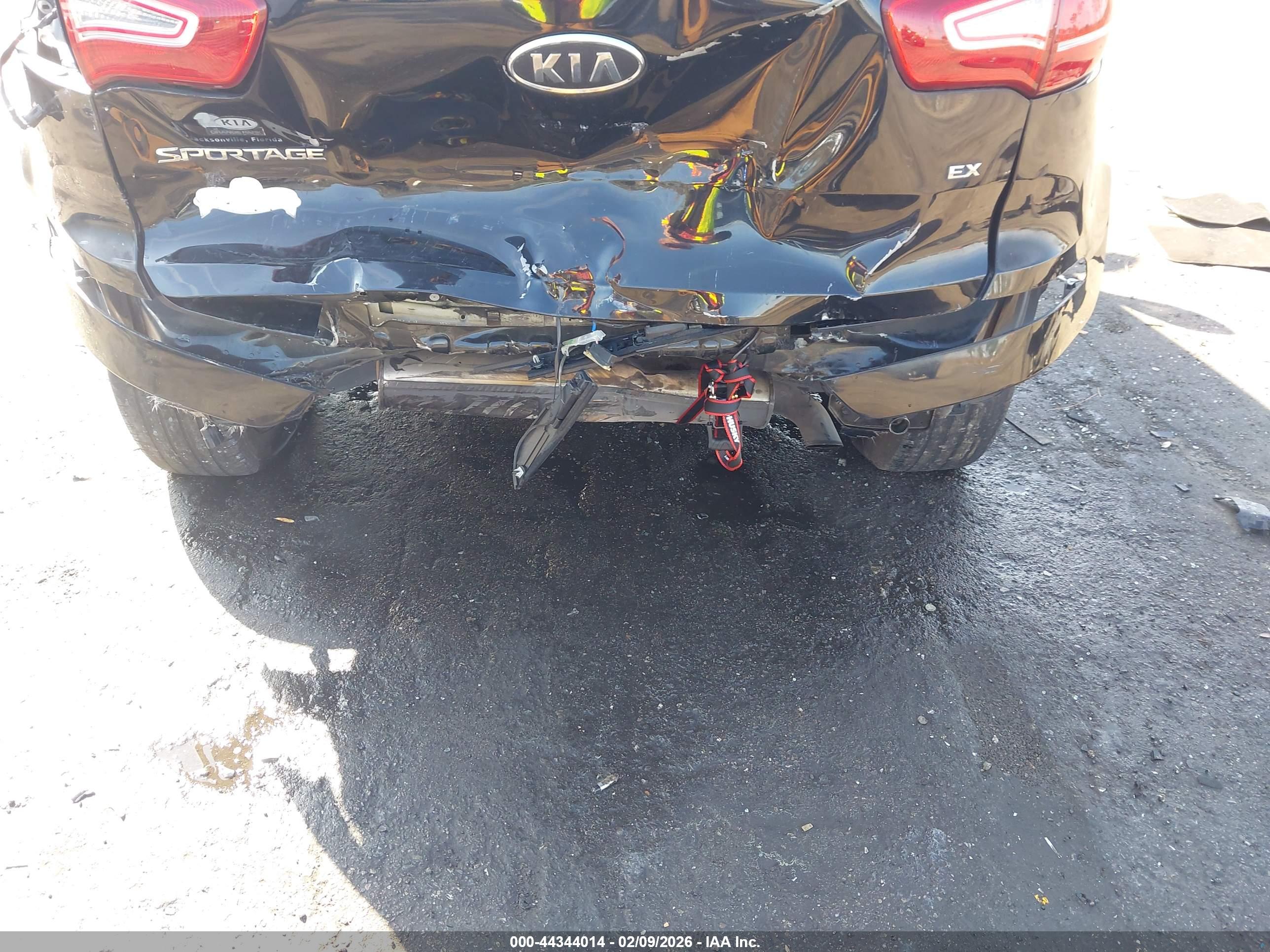 KIA SPORTAGE image 6
