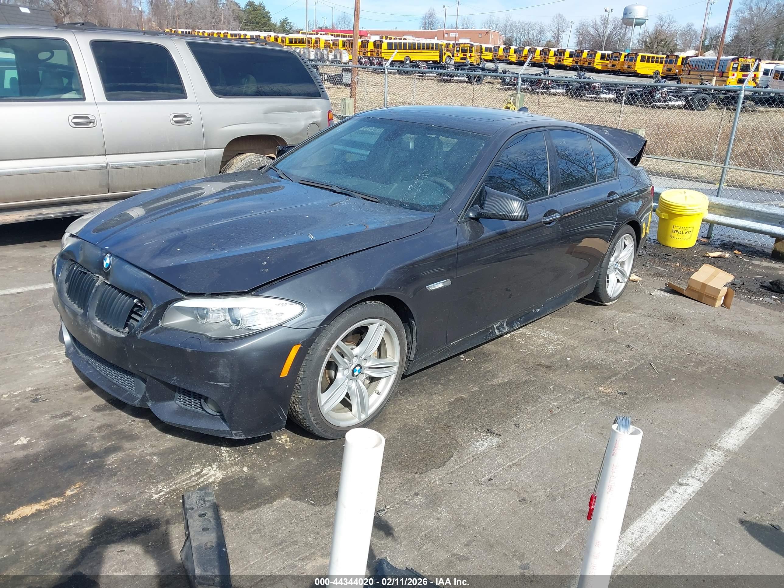 BMW 535I image 2