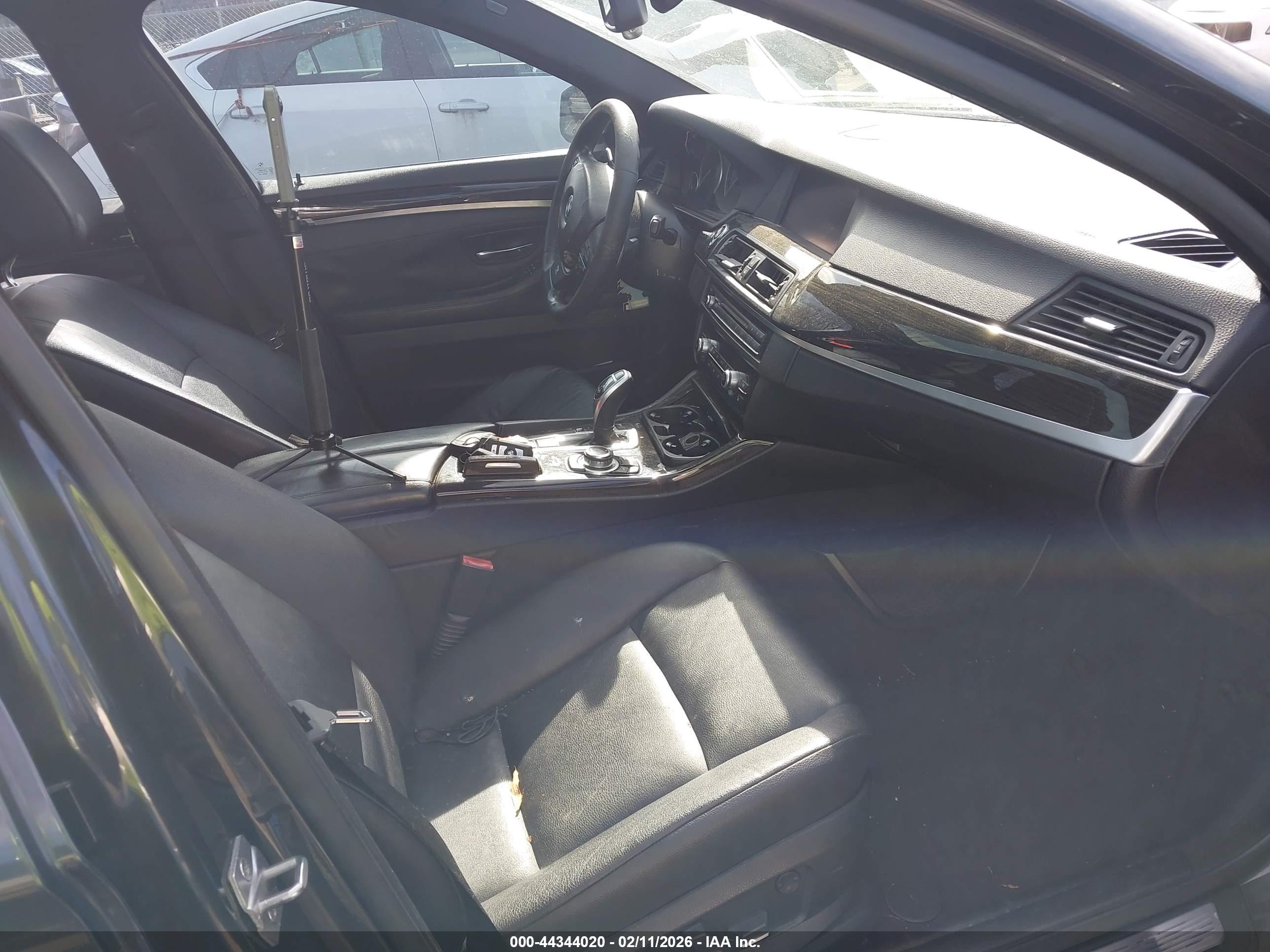 BMW 535I image 5