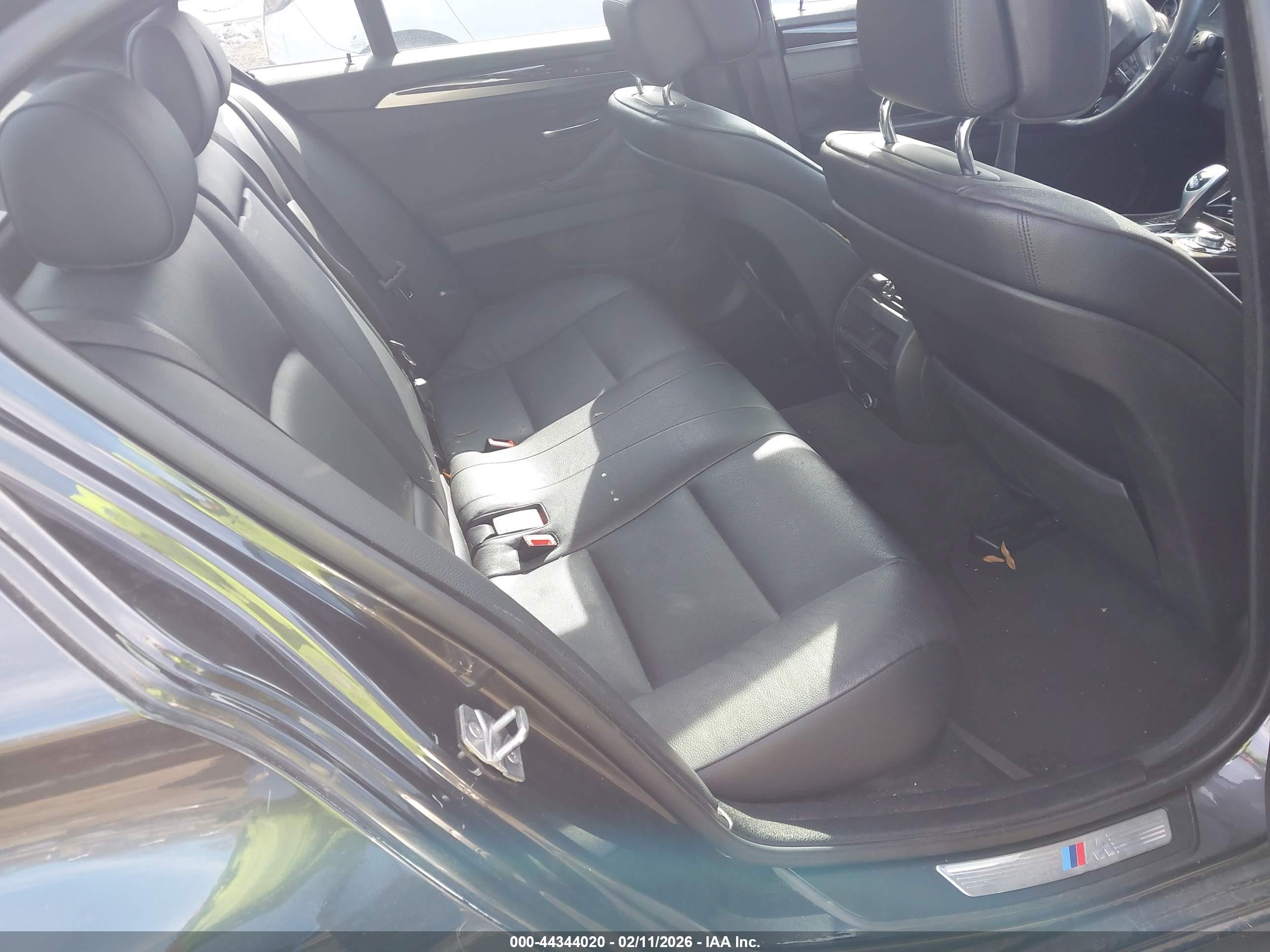 BMW 535I image 8