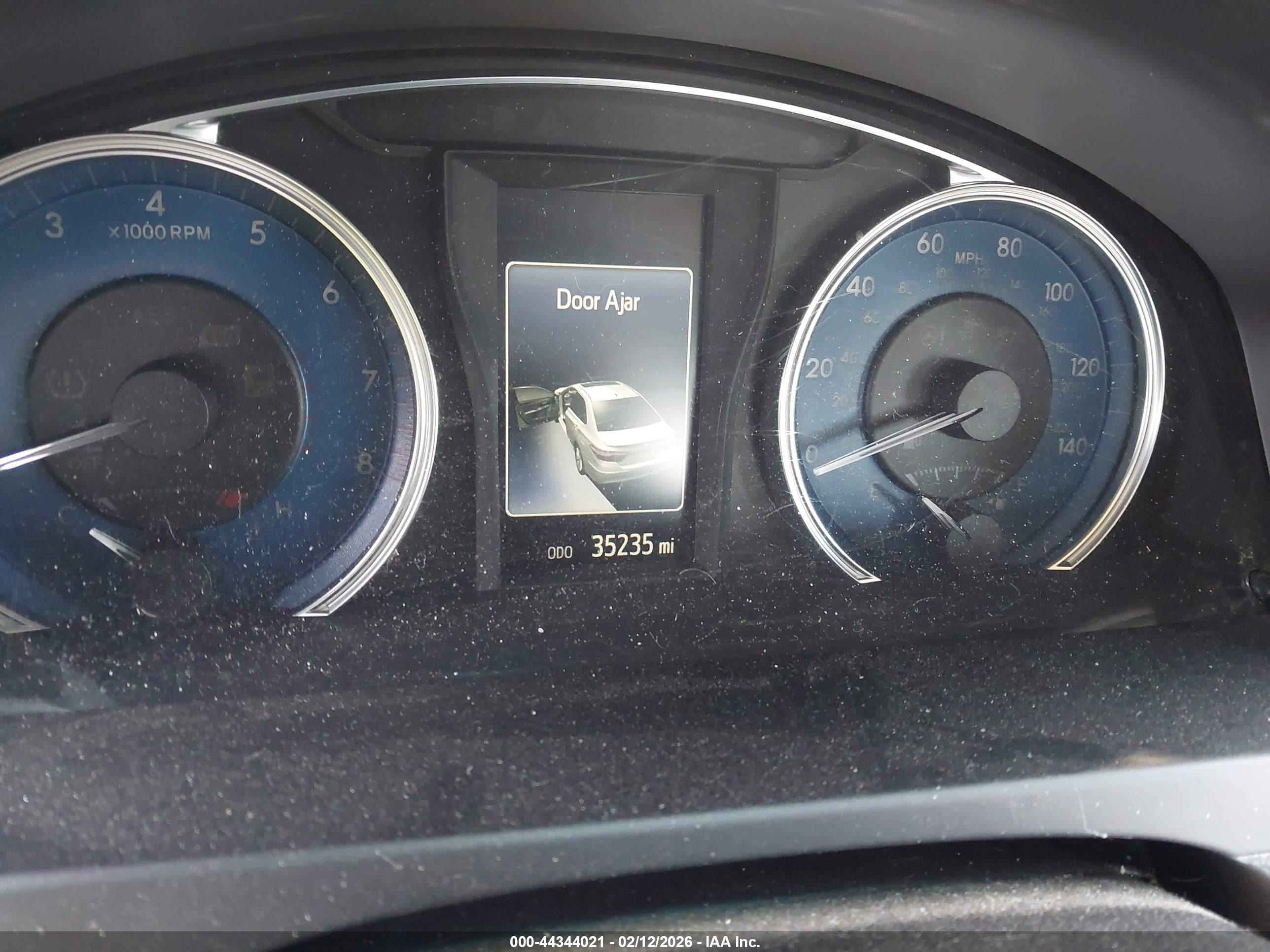 TOYOTA CAMRY image 7
