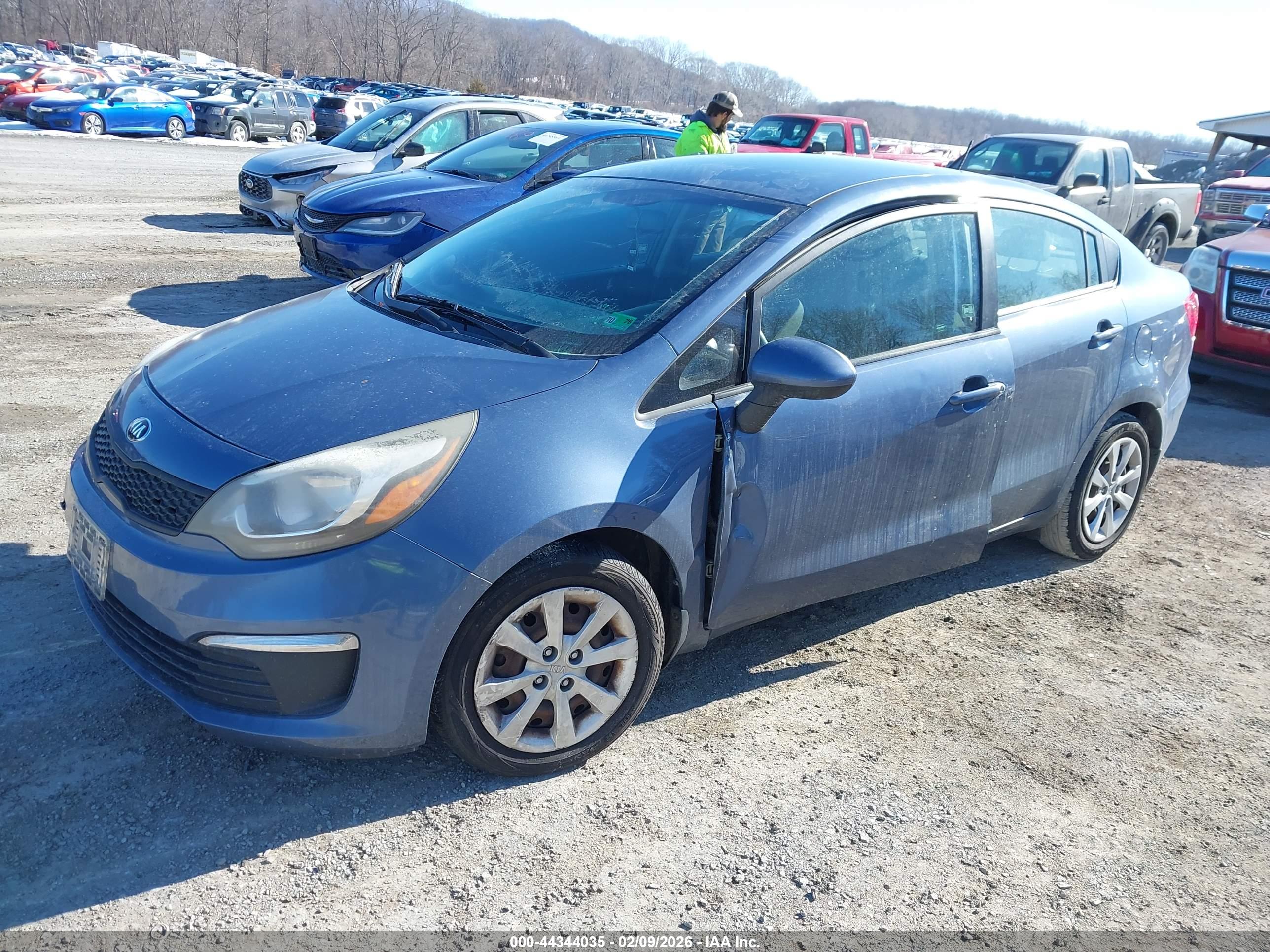 KIA RIO image 6