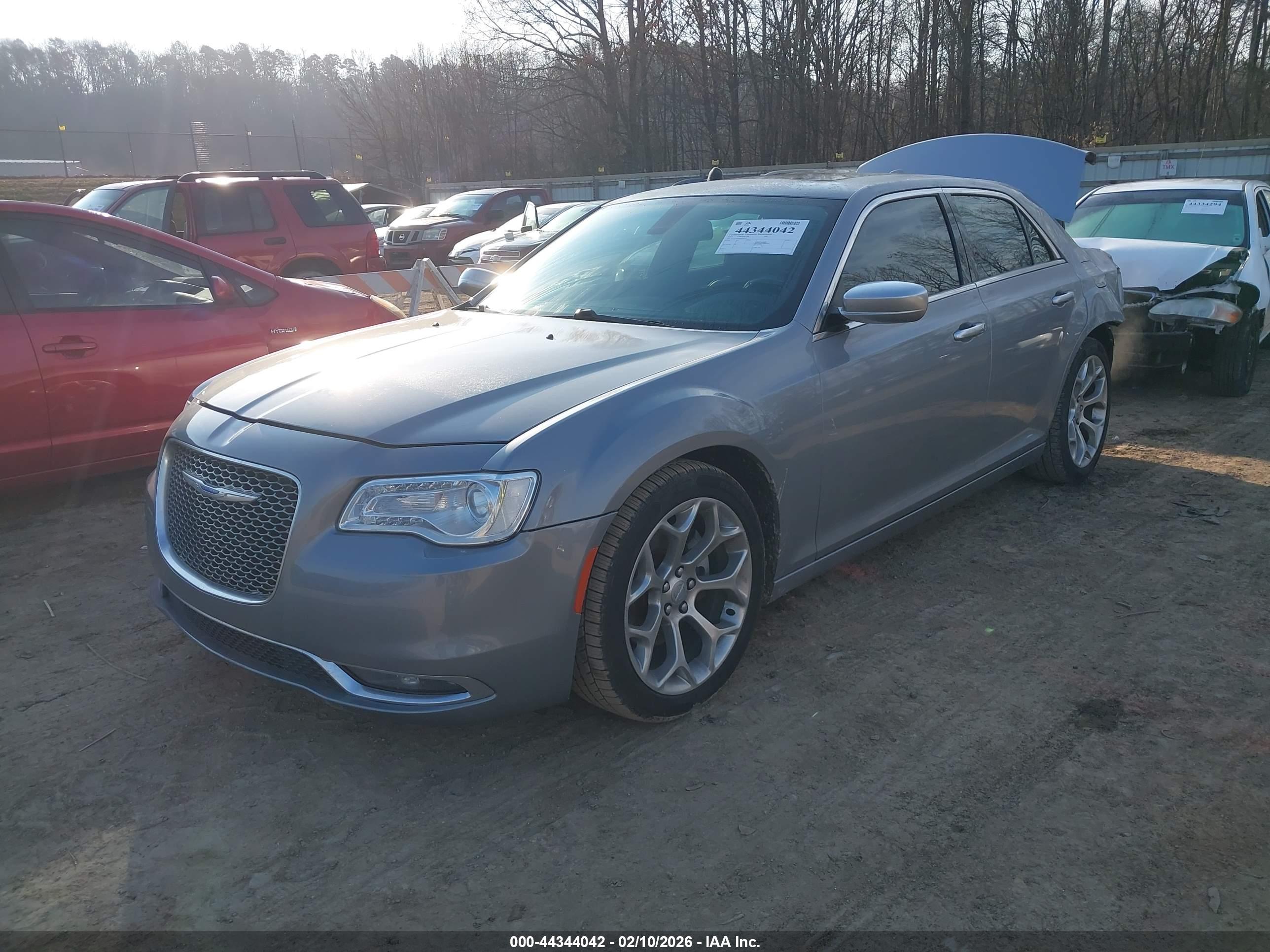CHRYSLER 300 image 2