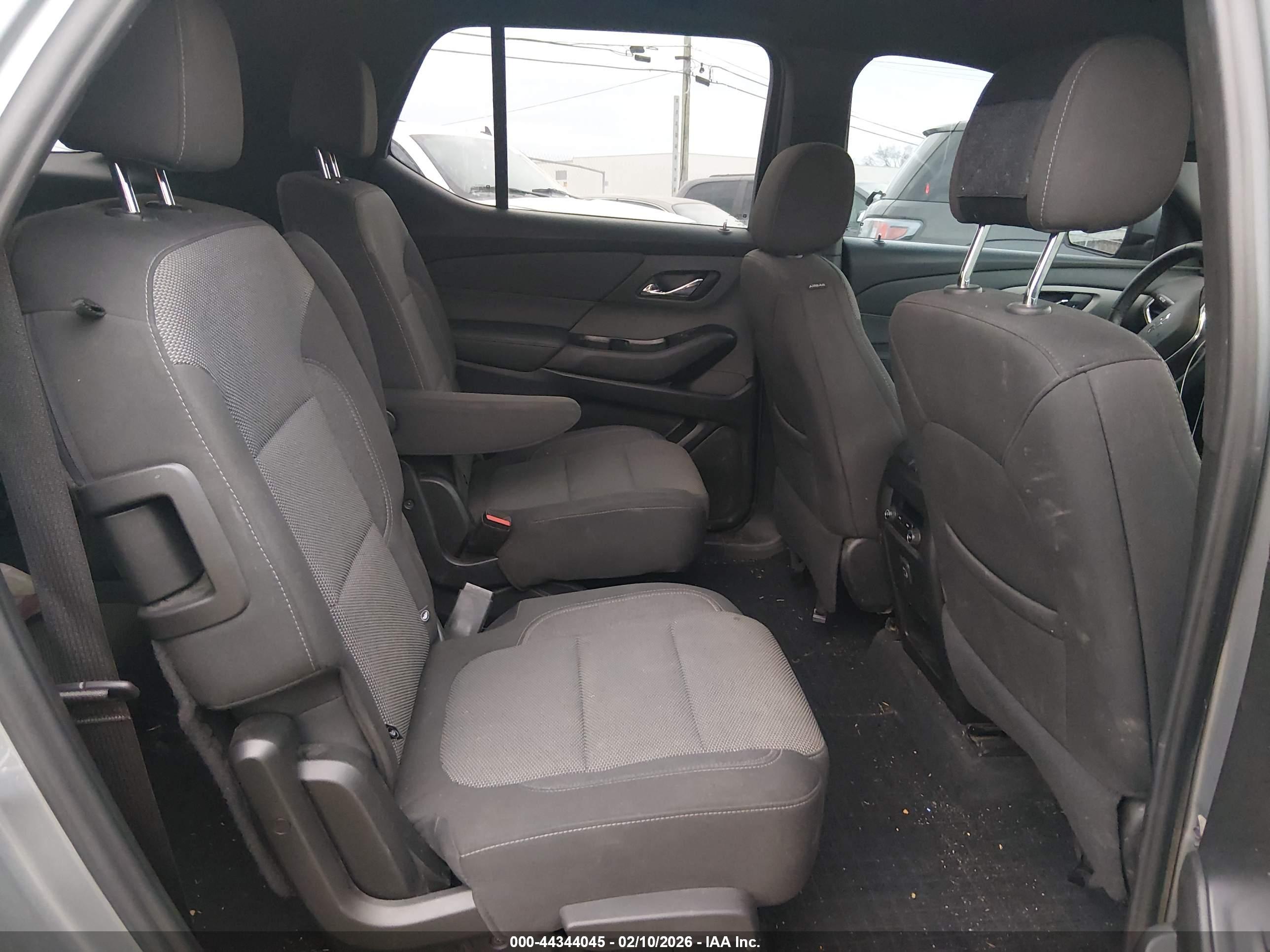 CHEVROLET TRAVERSE image 8