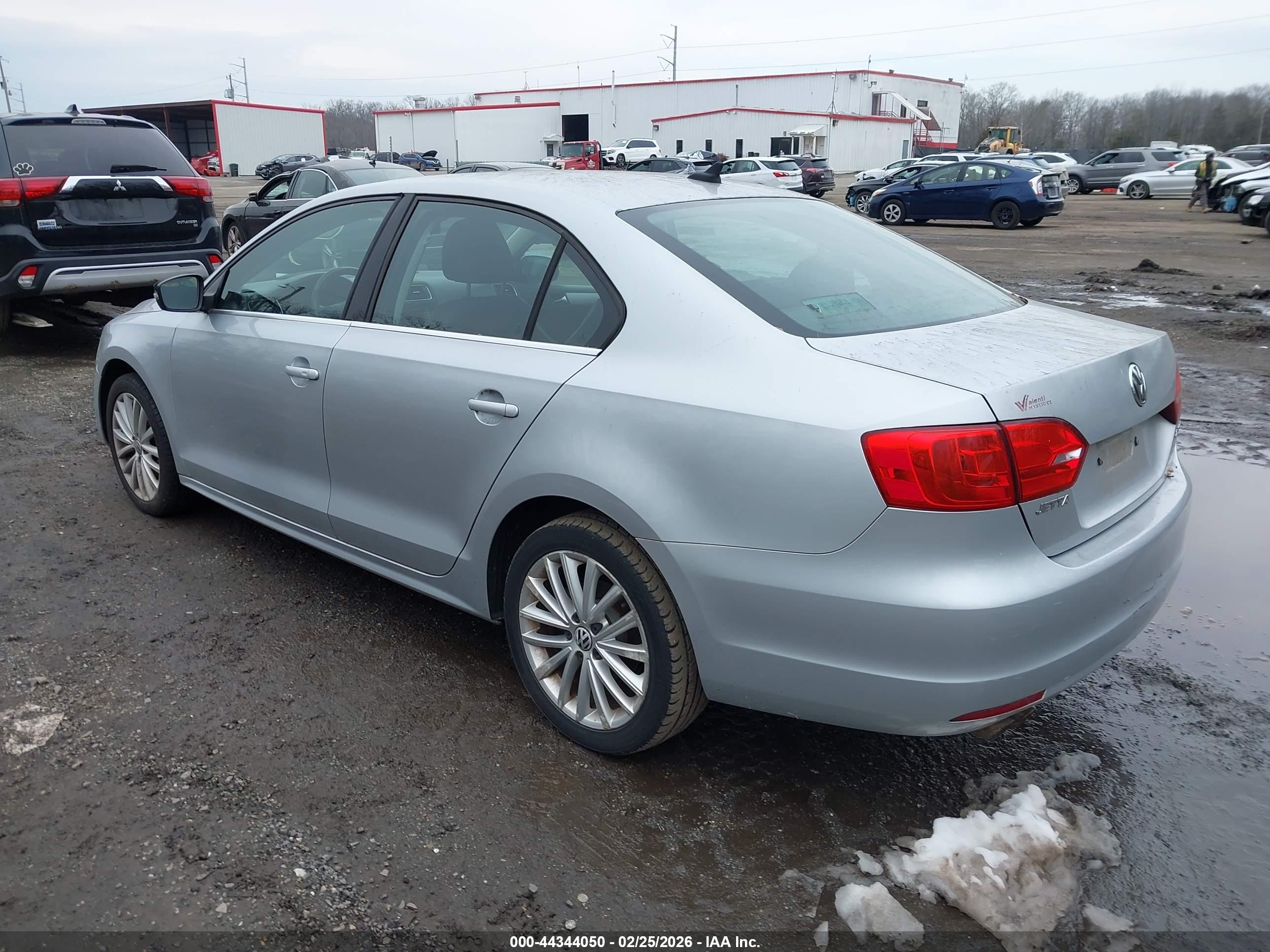 VOLKSWAGEN JETTA image 3