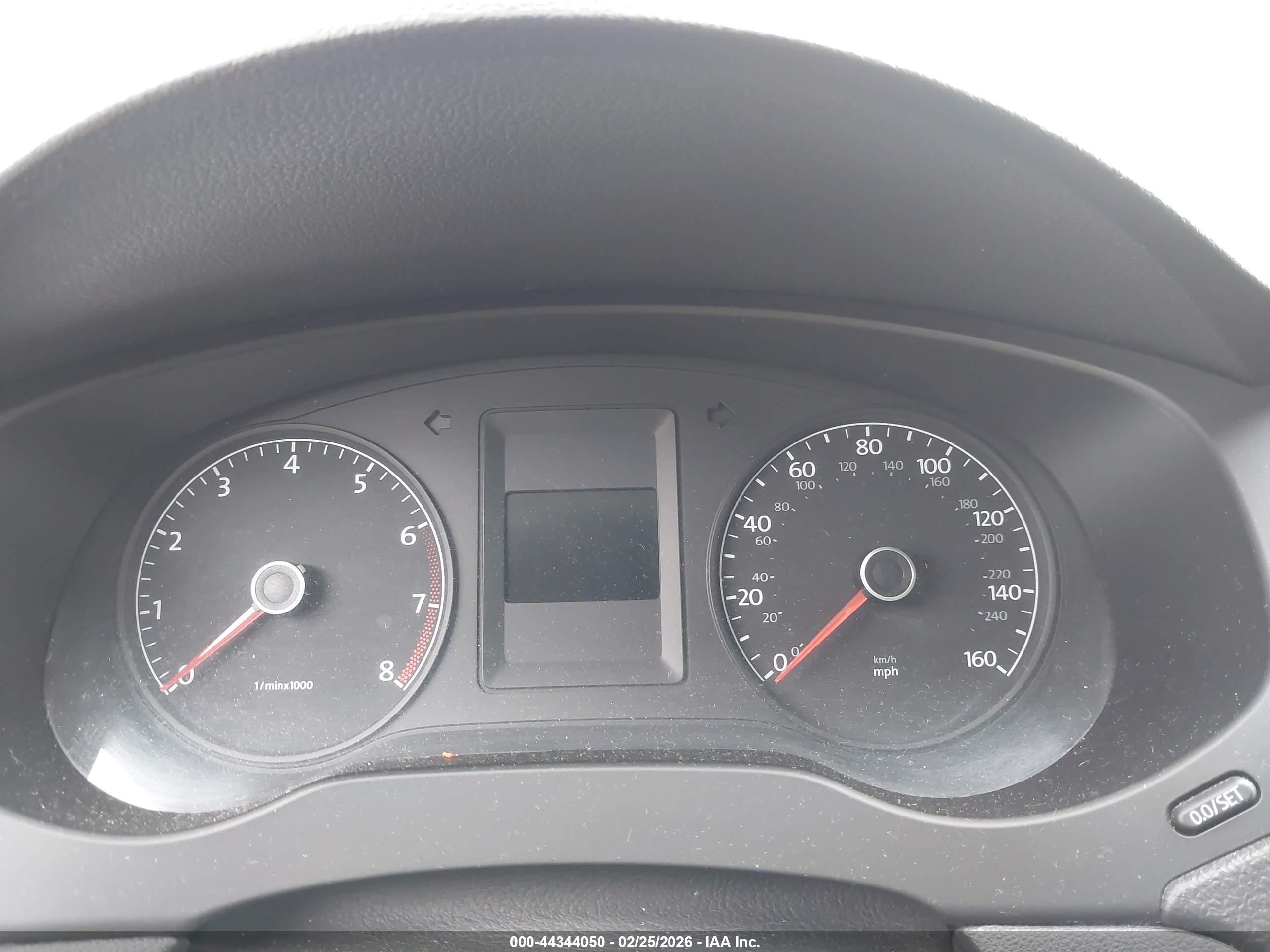 VOLKSWAGEN JETTA image 7