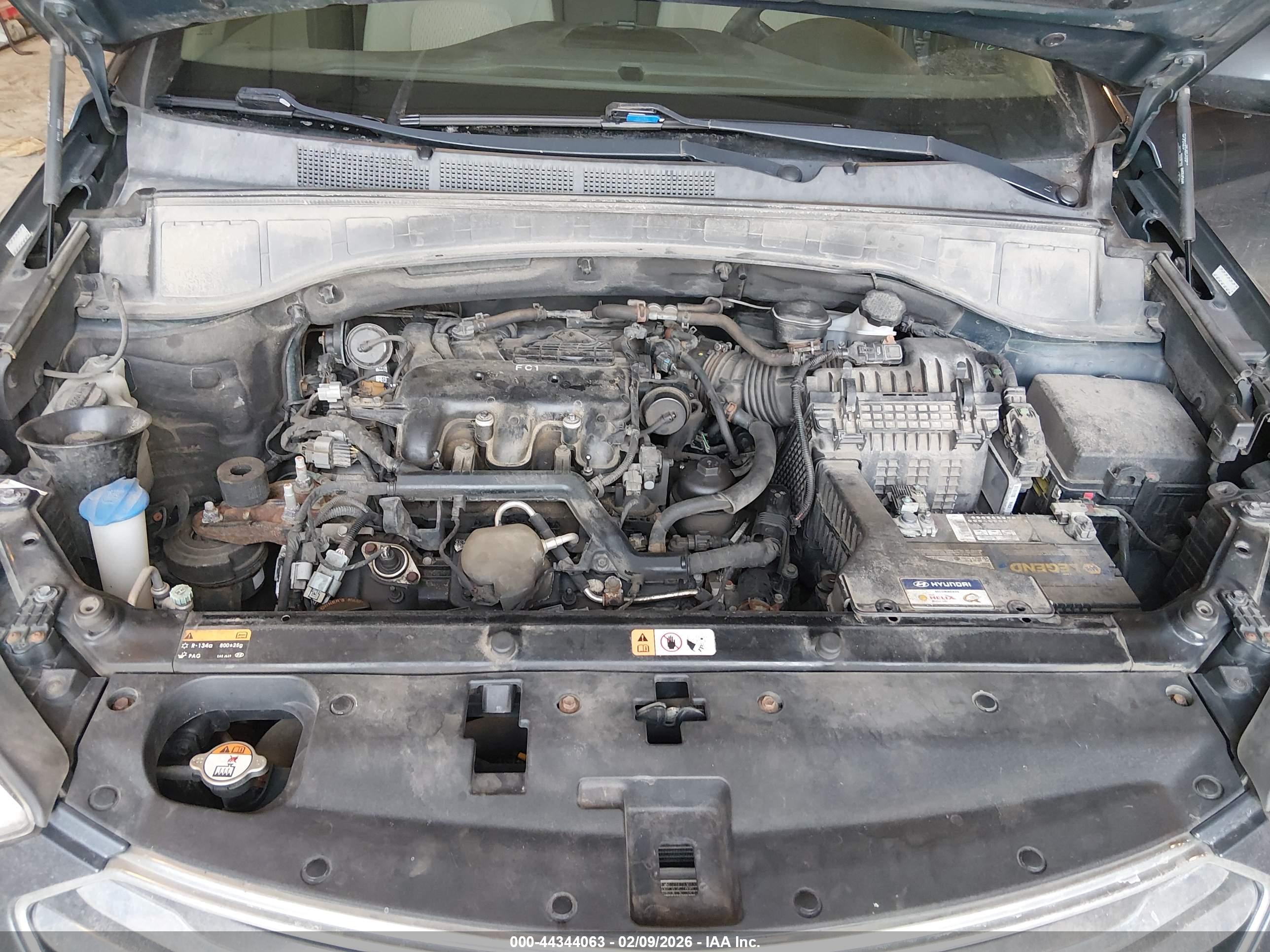 HYUNDAI SANTA image 10
