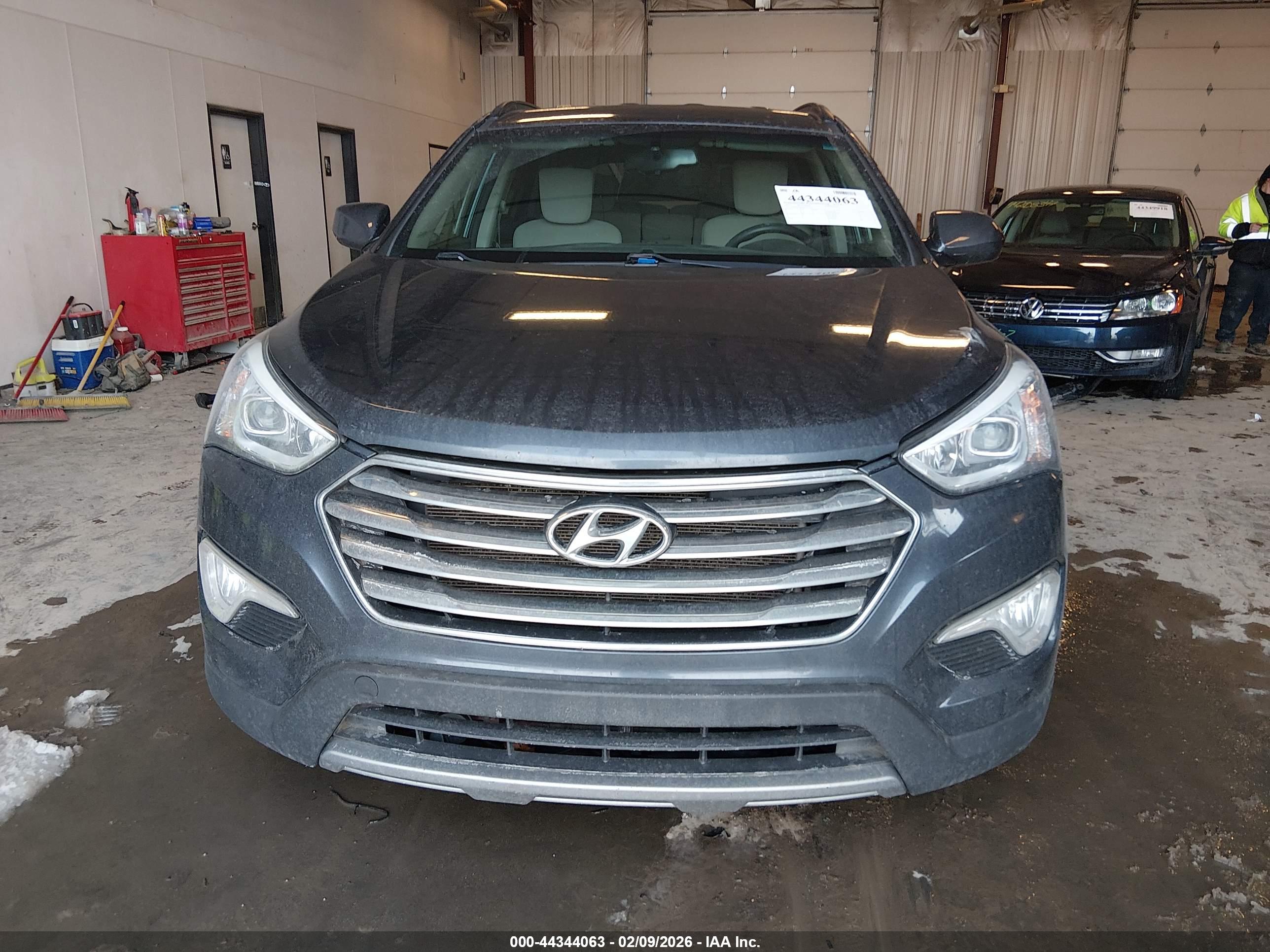 HYUNDAI SANTA image 6