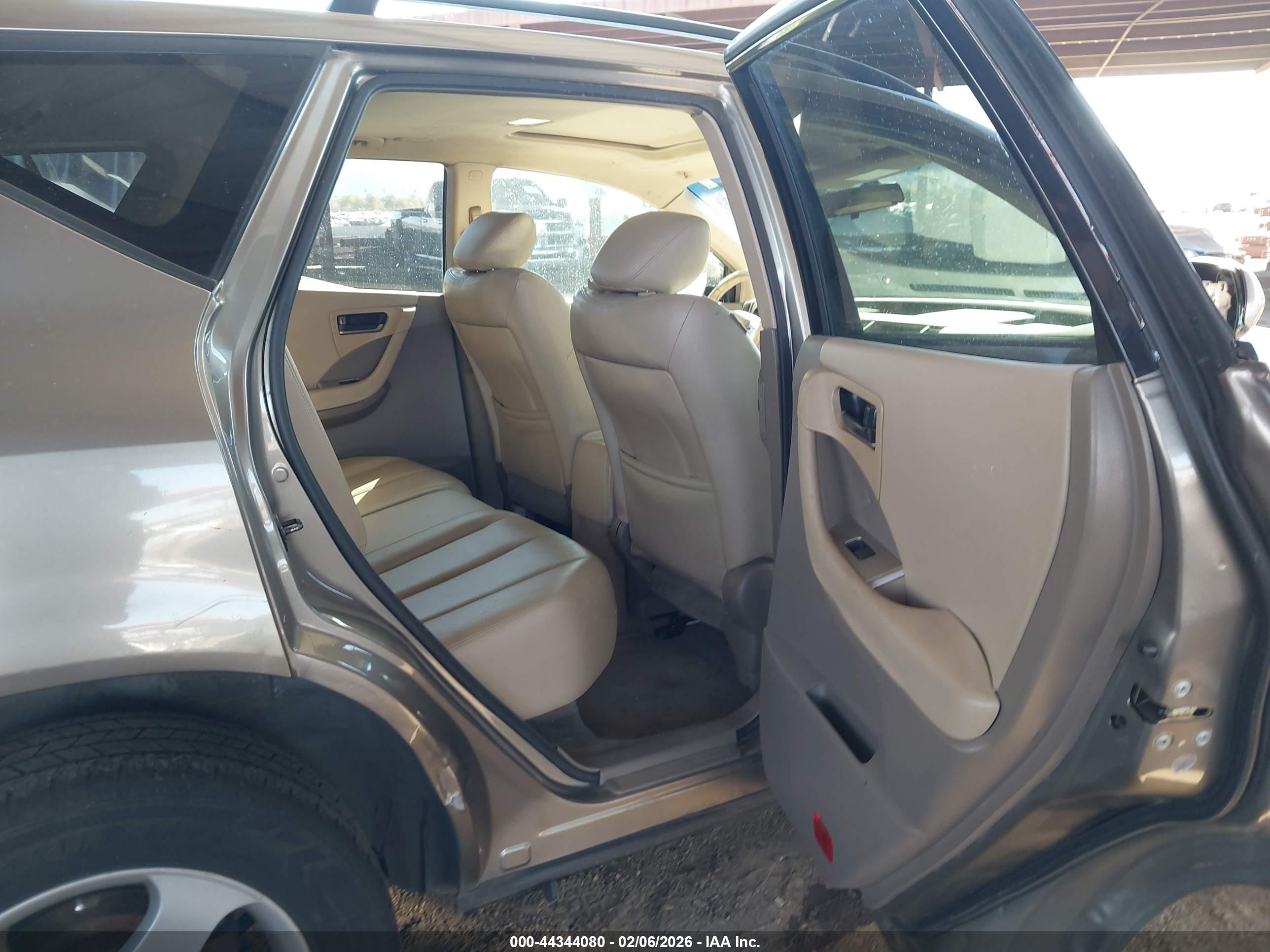 NISSAN MURANO image 8