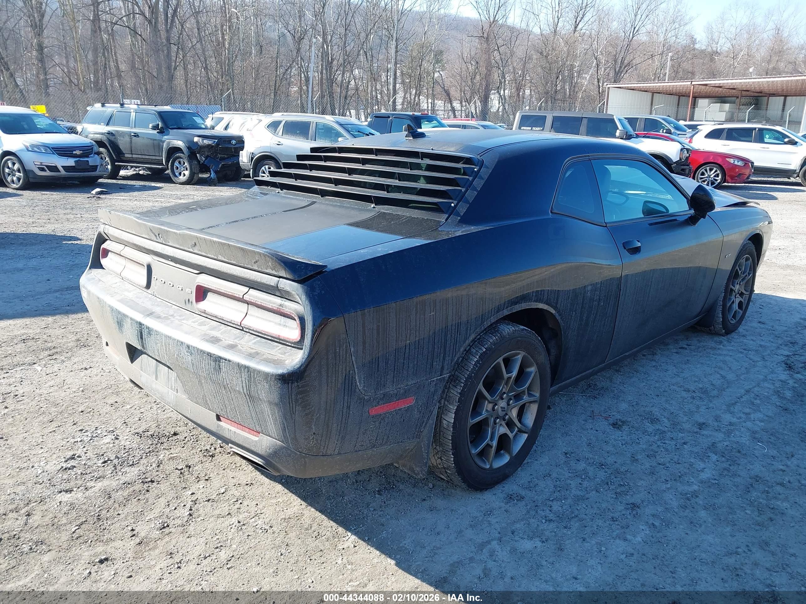 DODGE CHALLENGER image 4