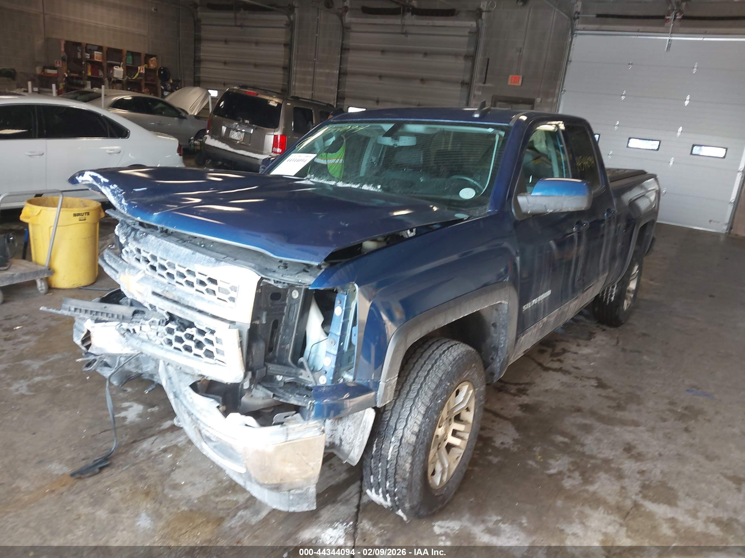 CHEVROLET SILVERADO image 2