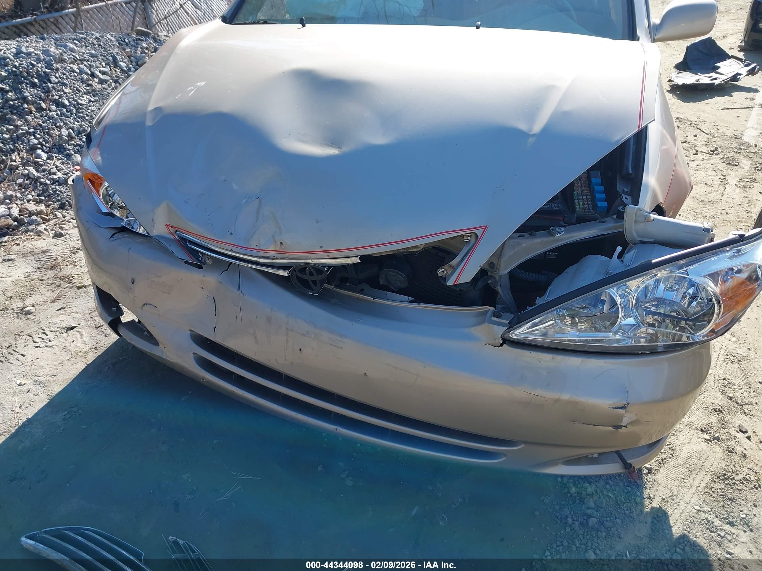 TOYOTA CAMRY image 6