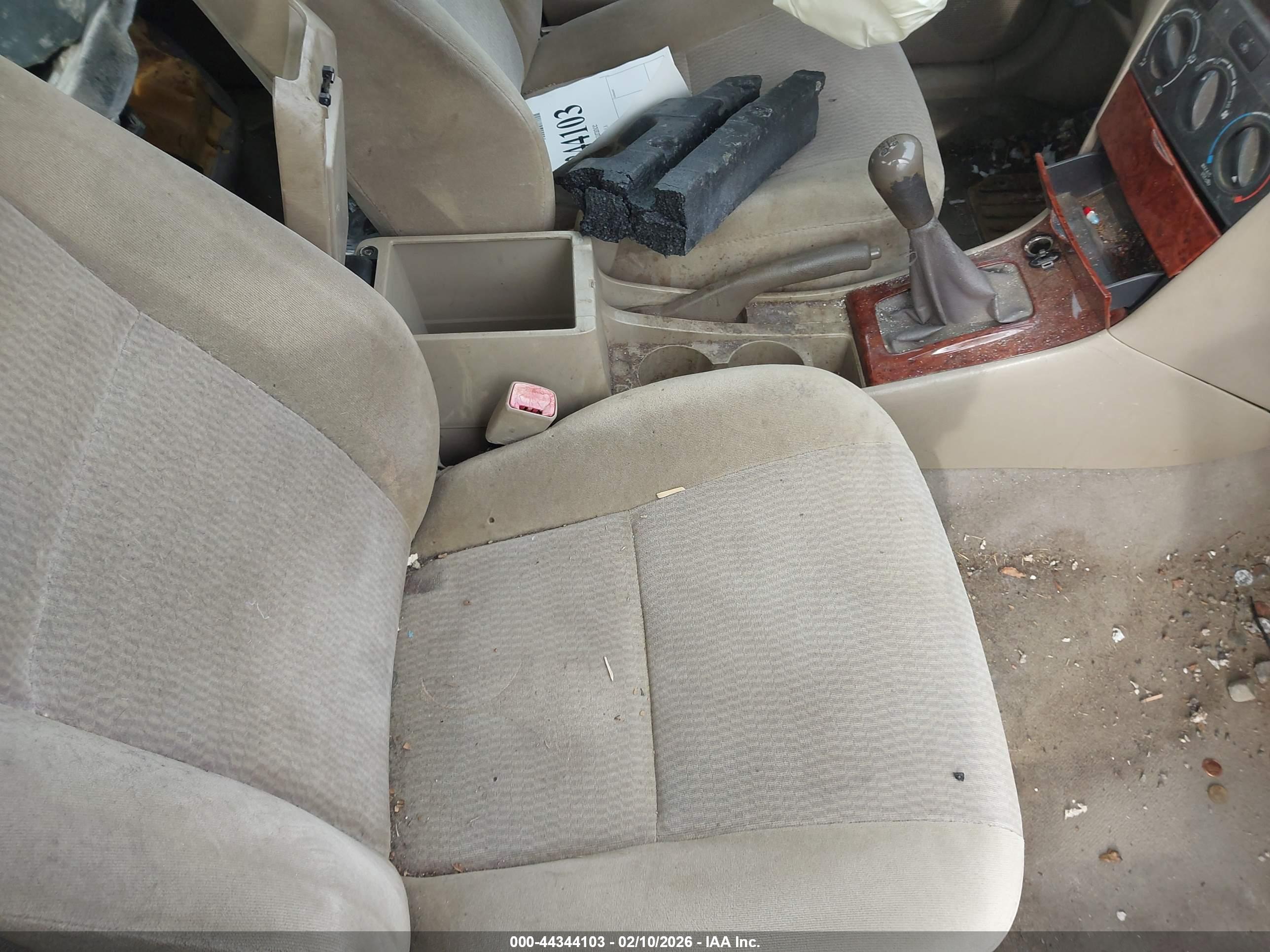 TOYOTA COROLLA image 5