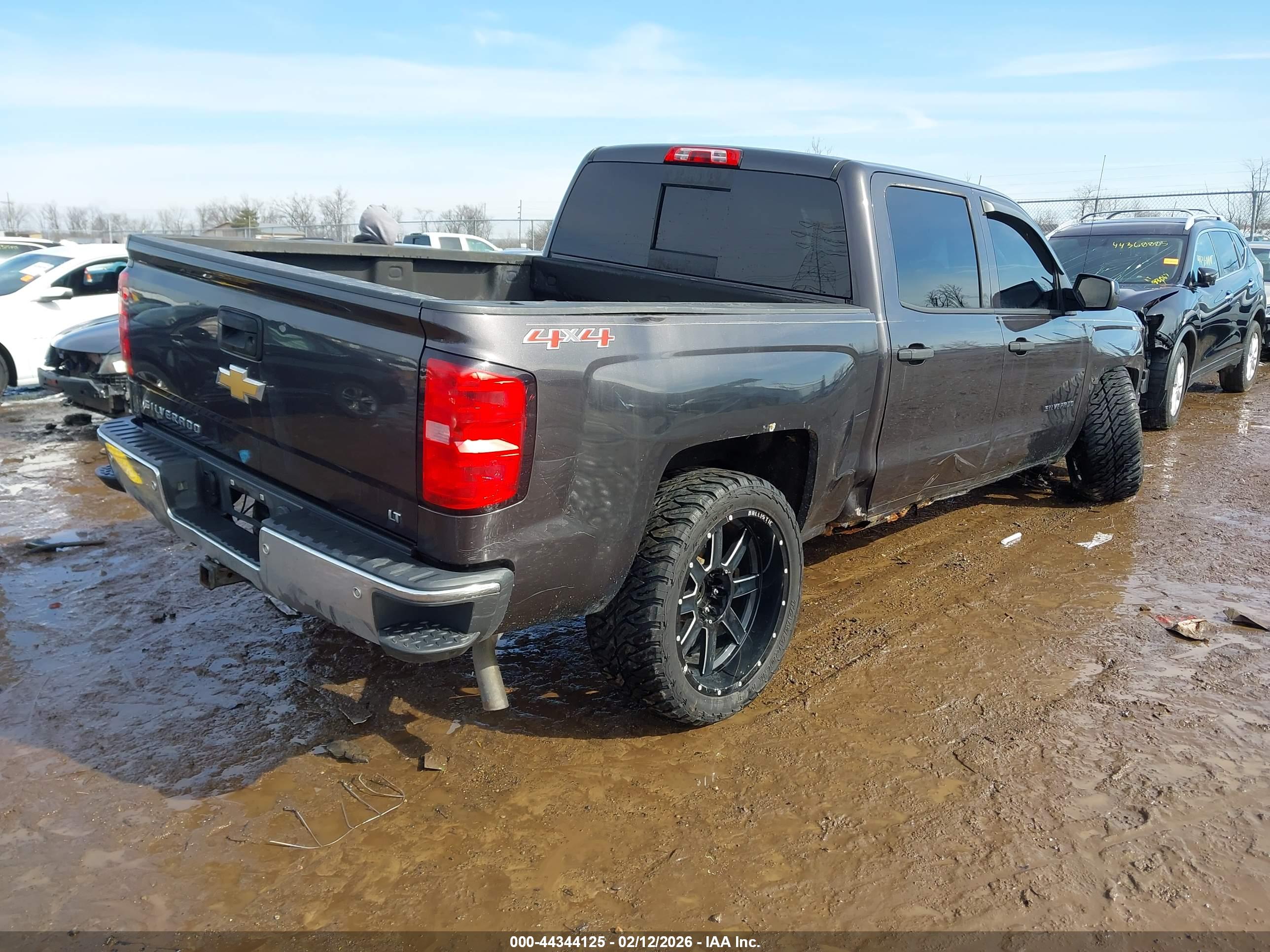 CHEVROLET SILVERADO image 4