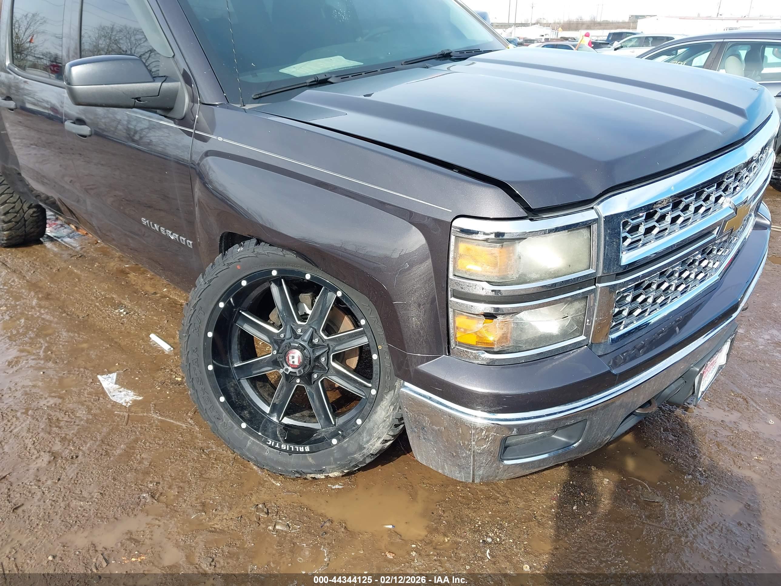CHEVROLET SILVERADO image 6