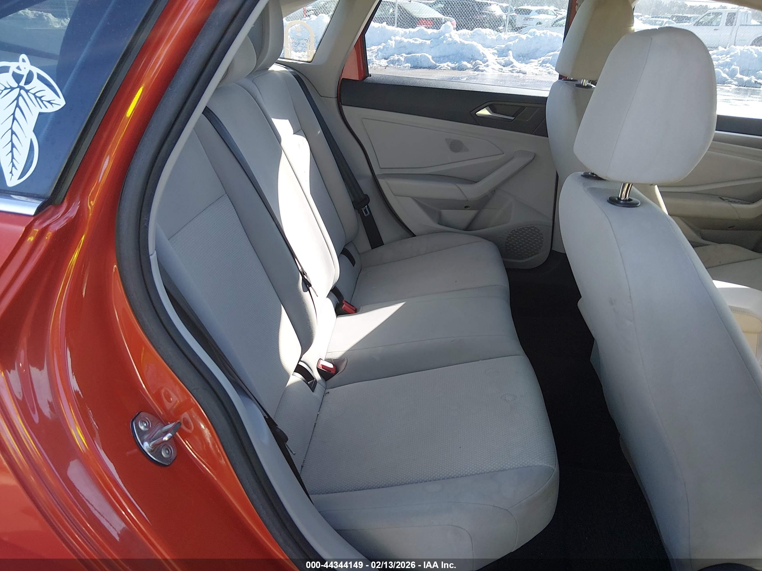 VOLKSWAGEN JETTA image 8