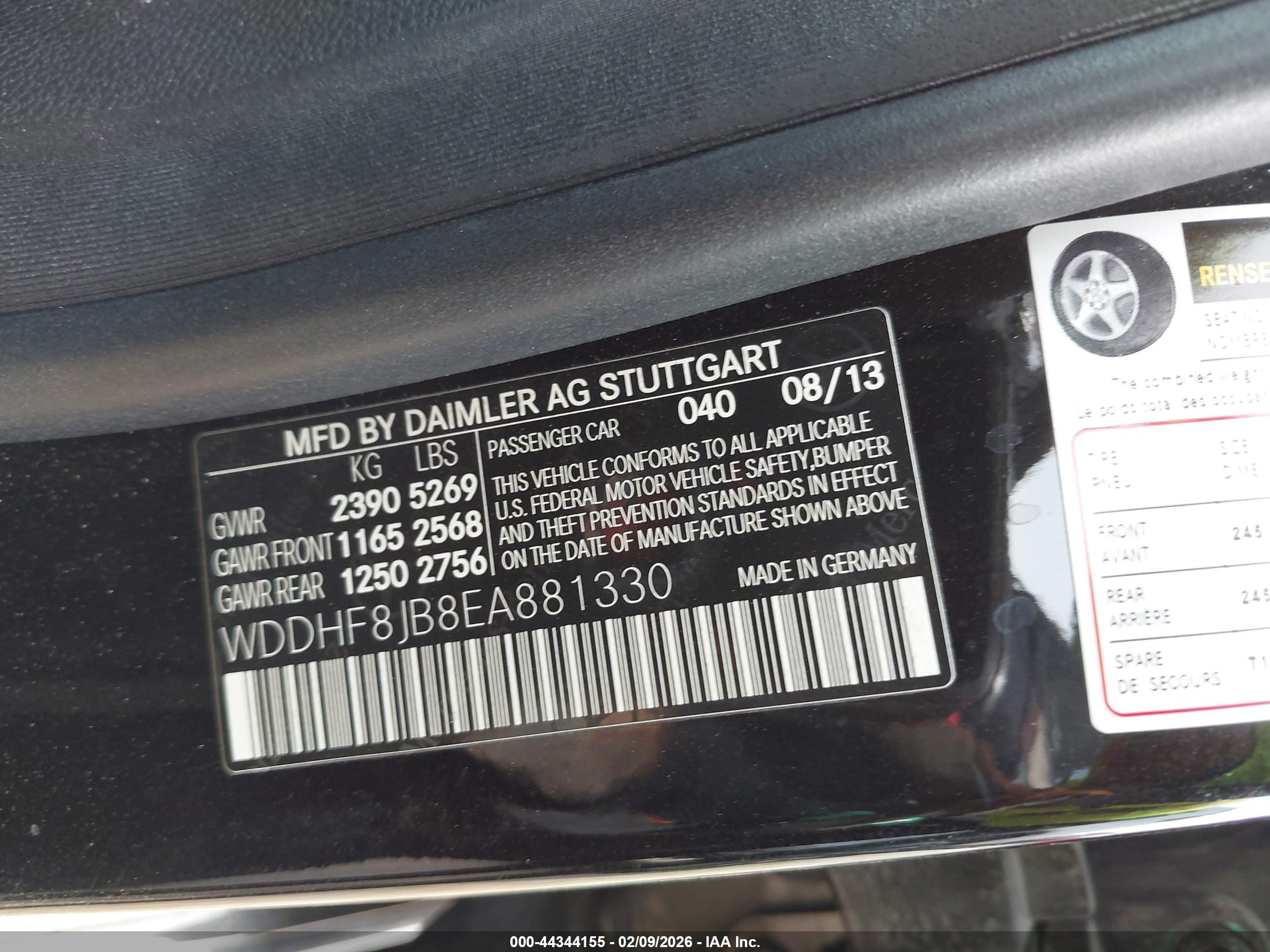 MERCEDES-BENZ E image 9