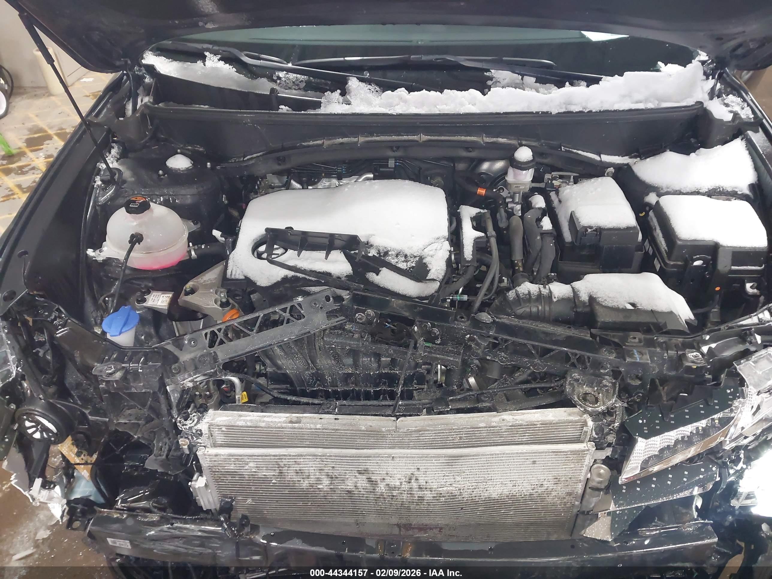 HYUNDAI TUCSON image 10