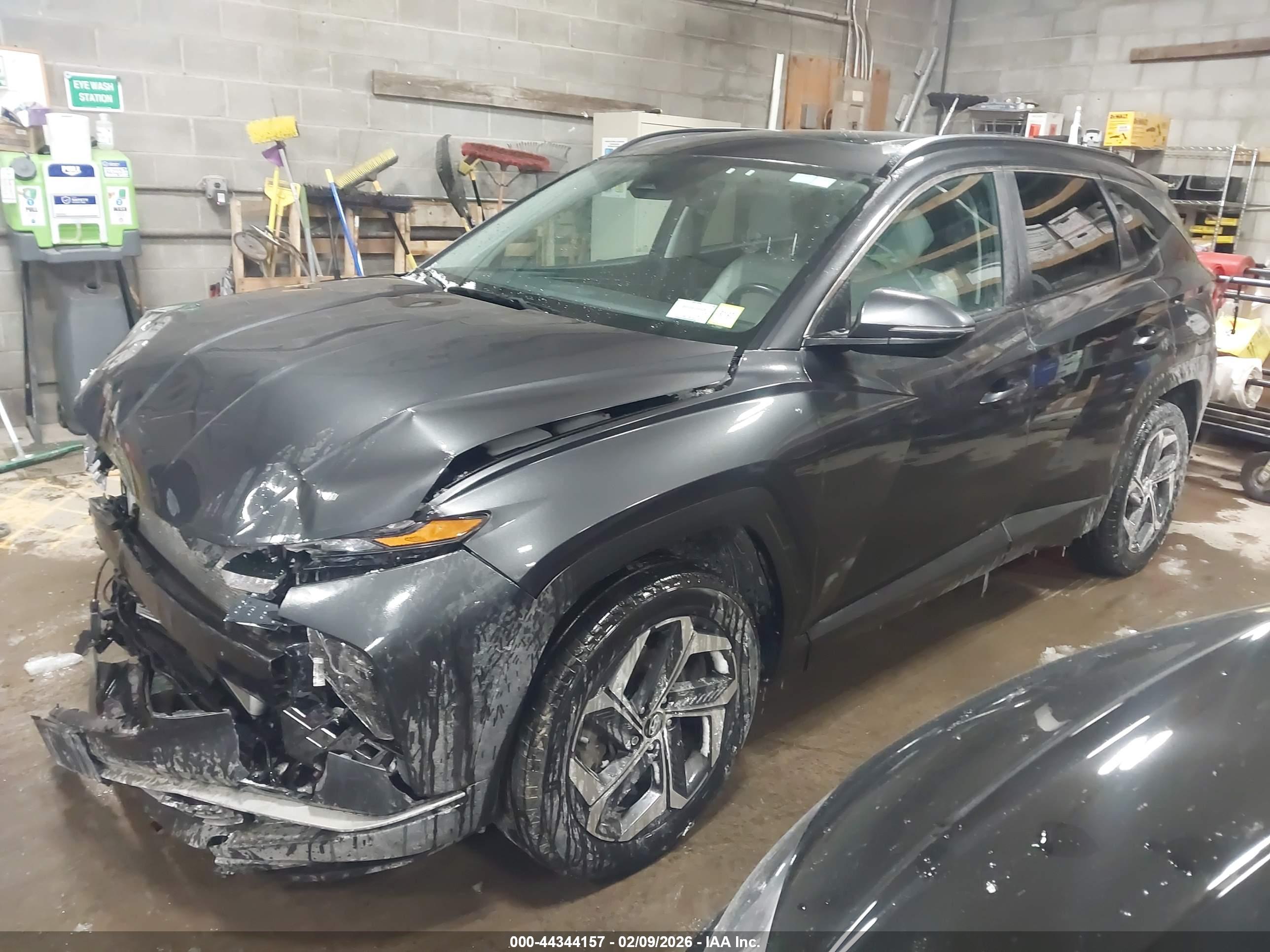 HYUNDAI TUCSON image 2