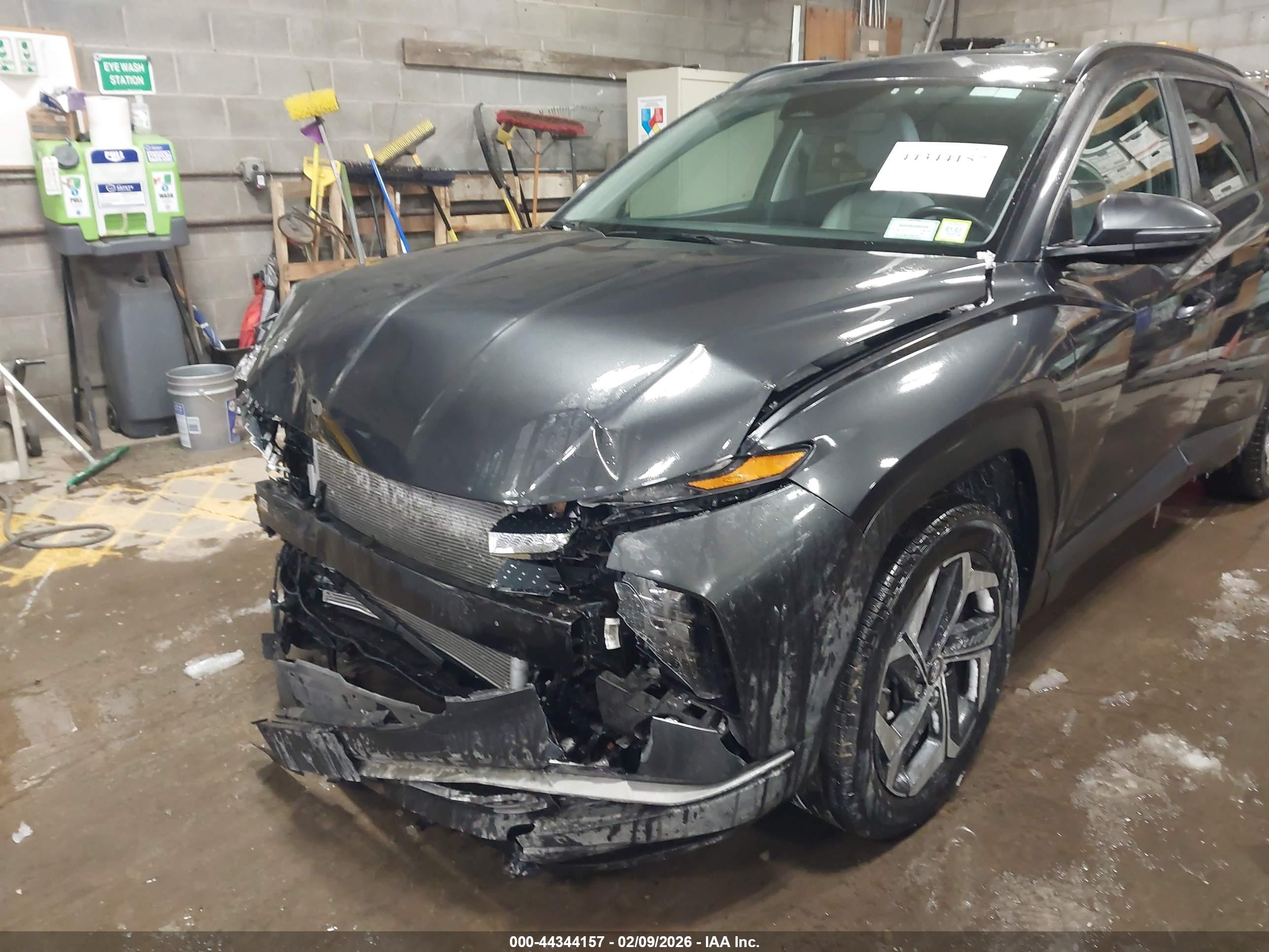 HYUNDAI TUCSON image 6