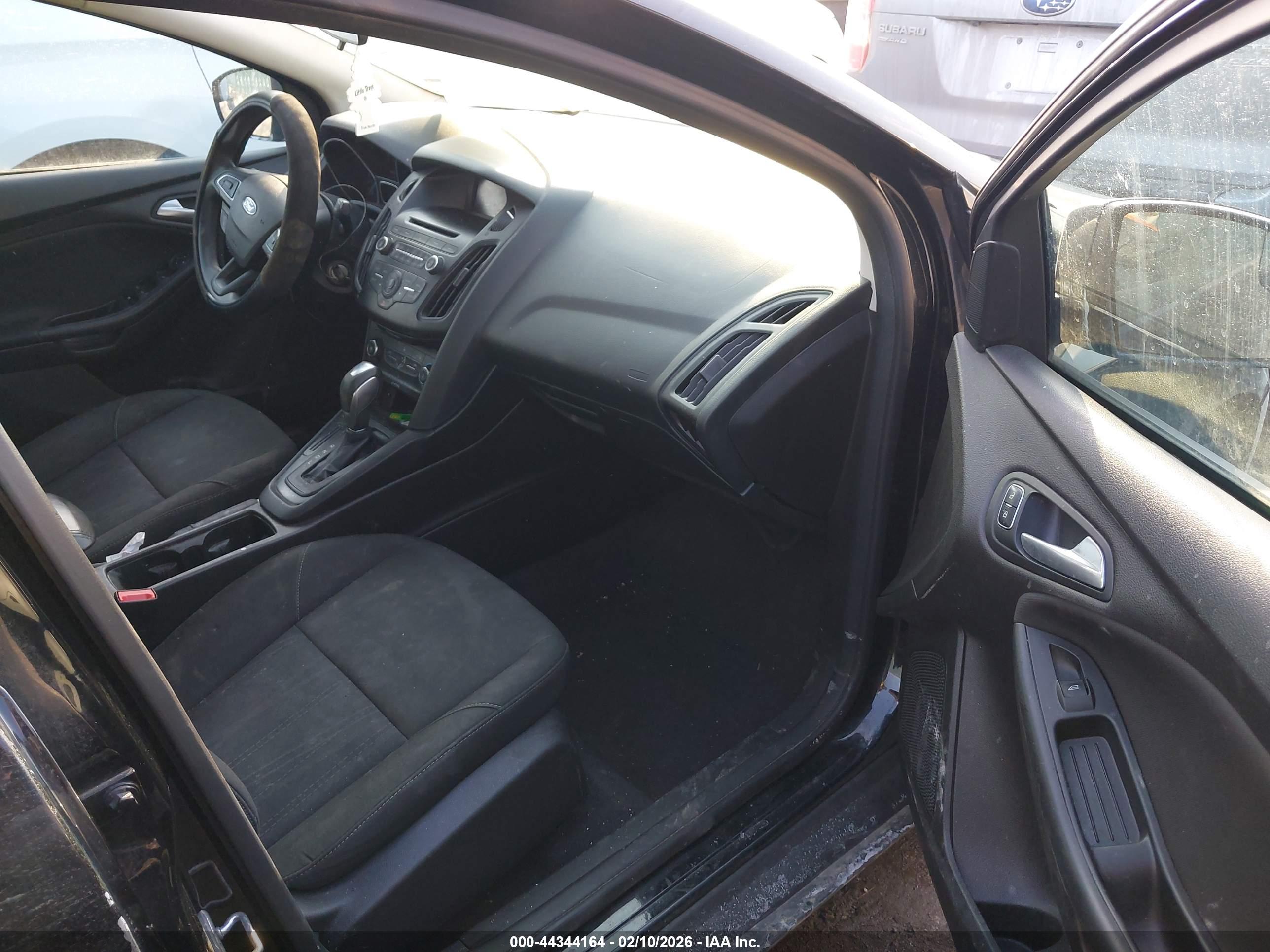 FORD FOCUS image 5