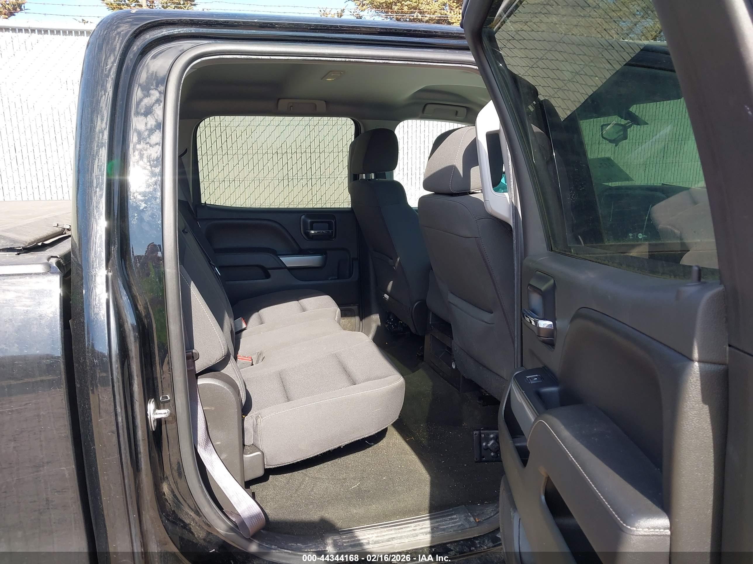 CHEVROLET SILVERADO image 8