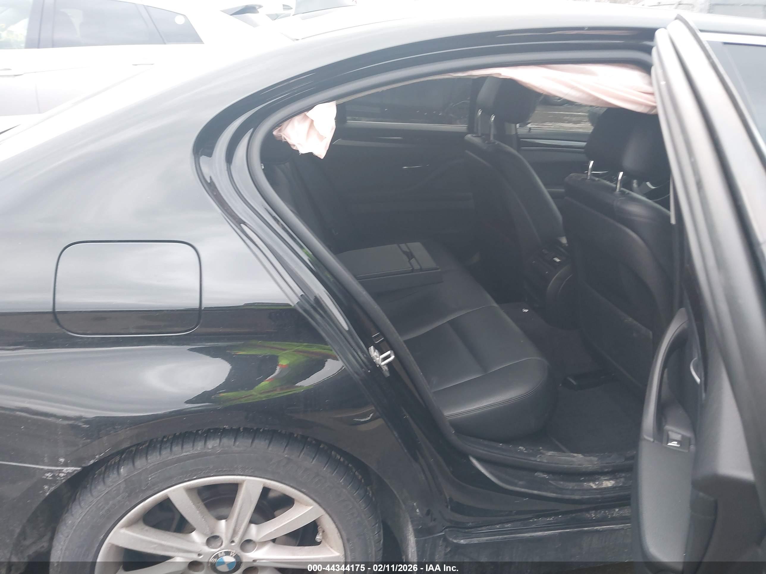 BMW 535I image 8