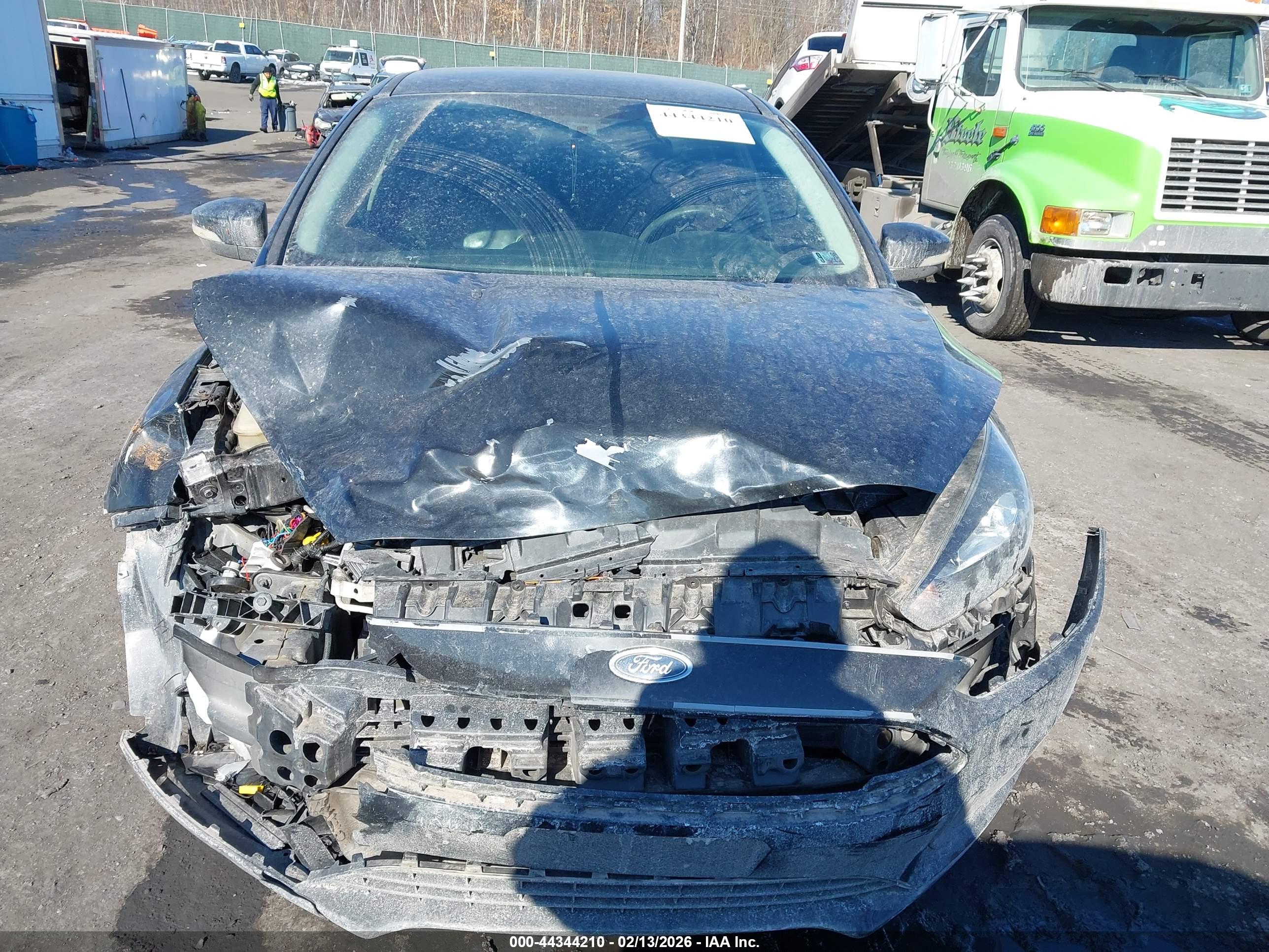 FORD FOCUS image 6