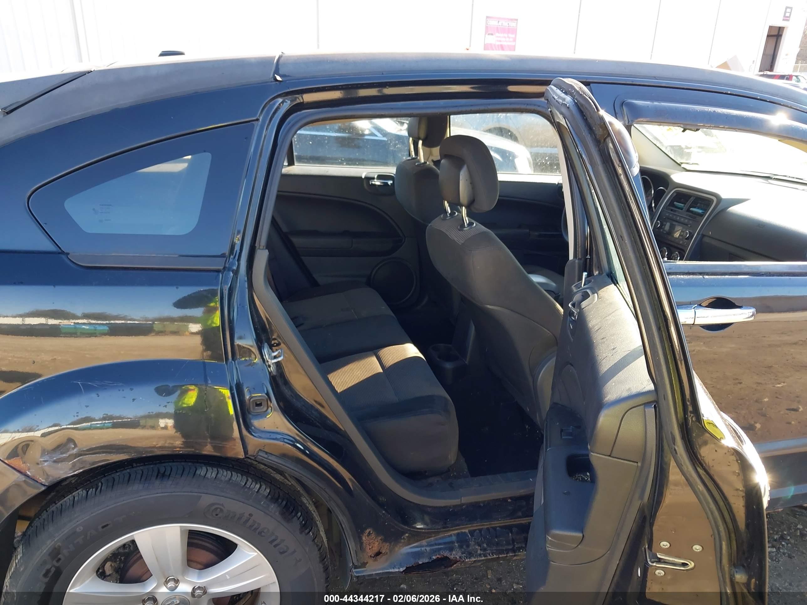 DODGE CALIBER image 8