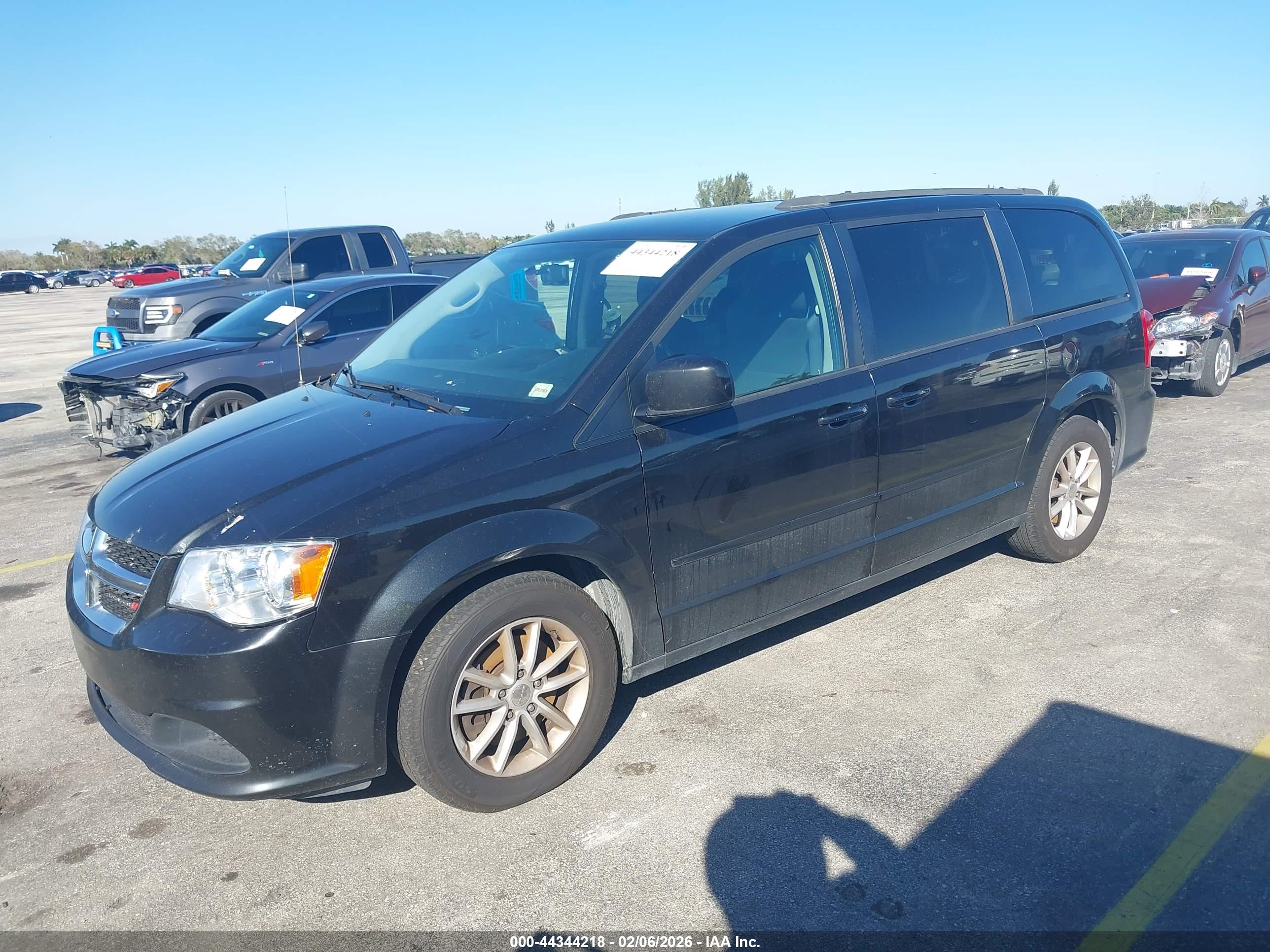 DODGE GRAND image 2
