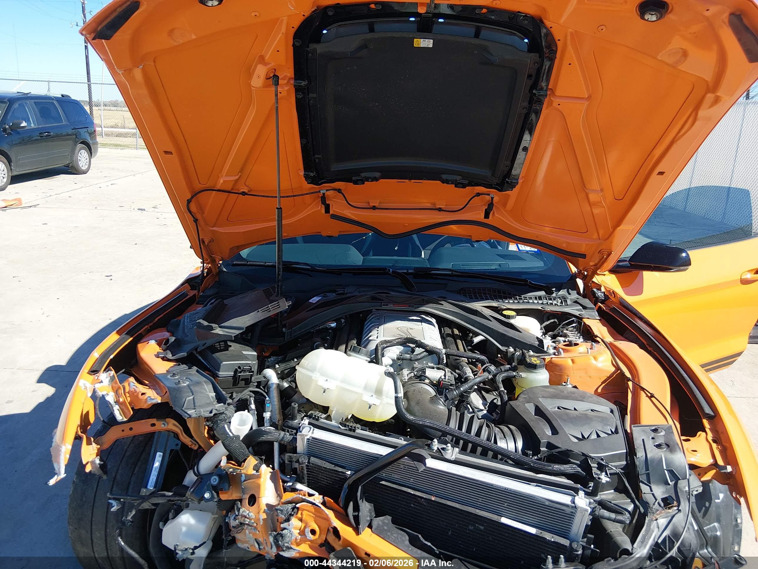 FORD MUSTANG image 10