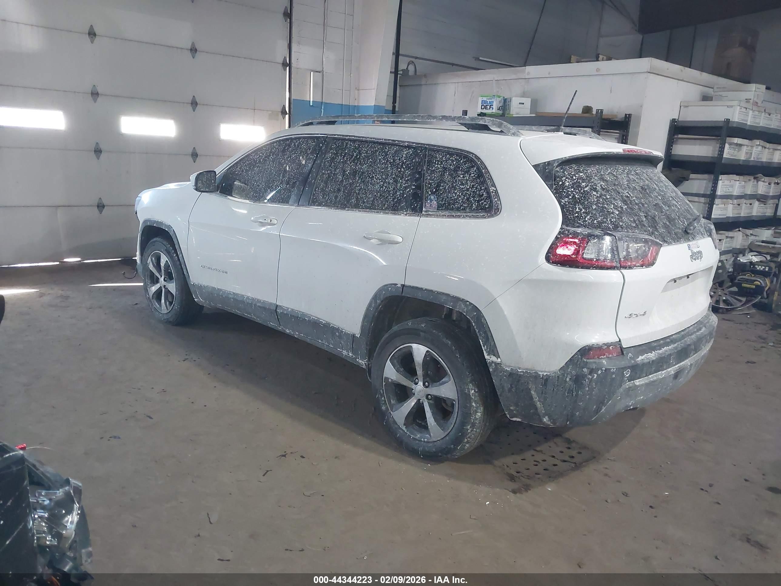 JEEP CHEROKEE image 3