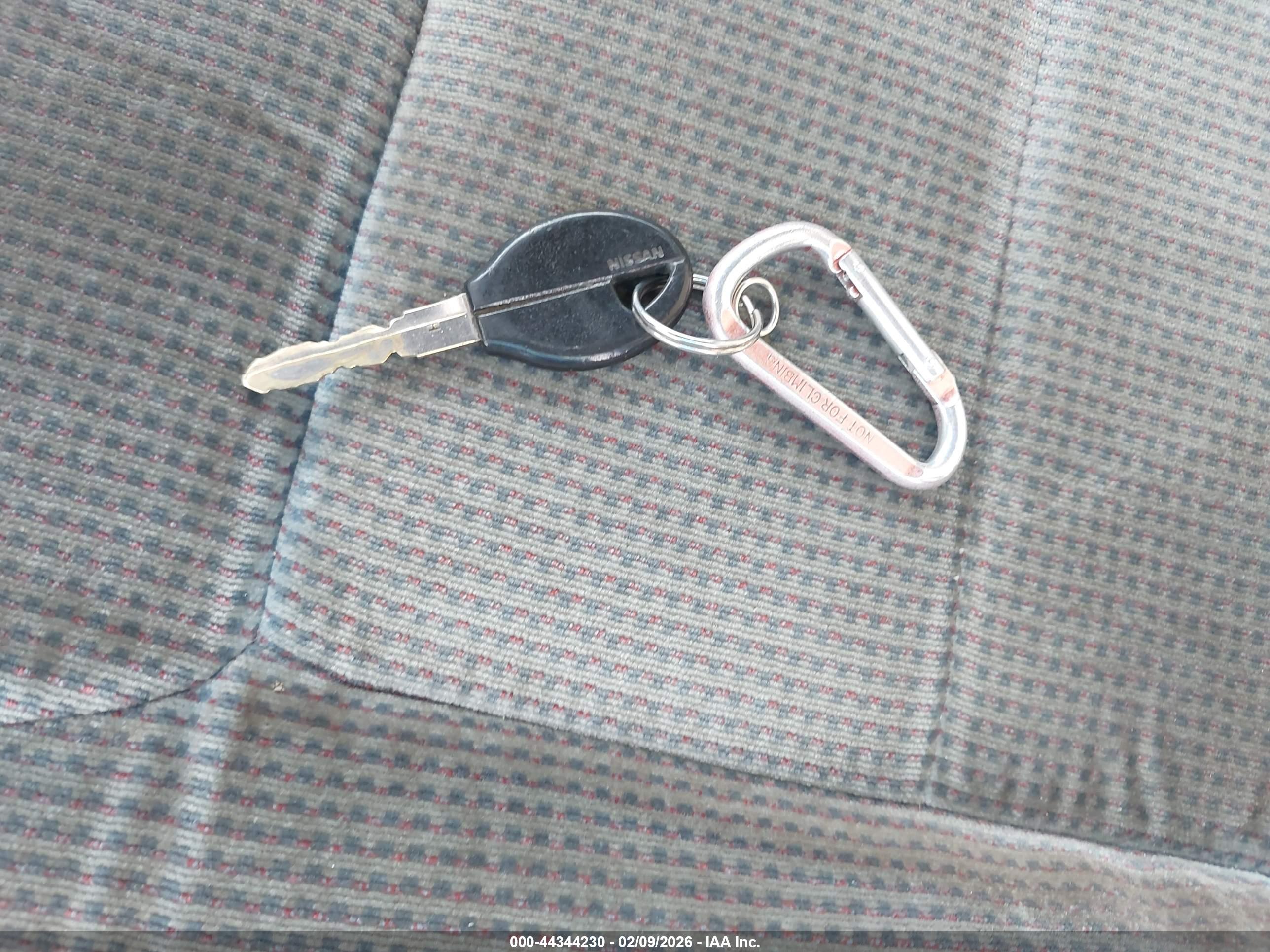 NISSAN QUEST image 11