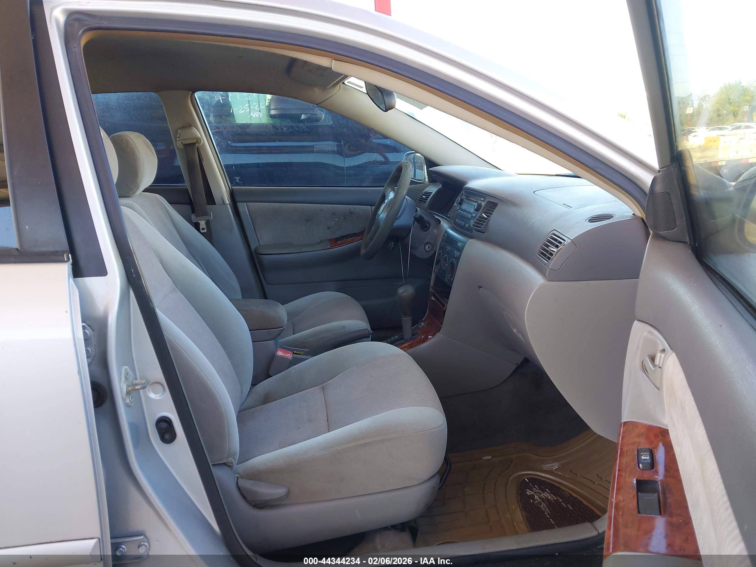 TOYOTA COROLLA image 5