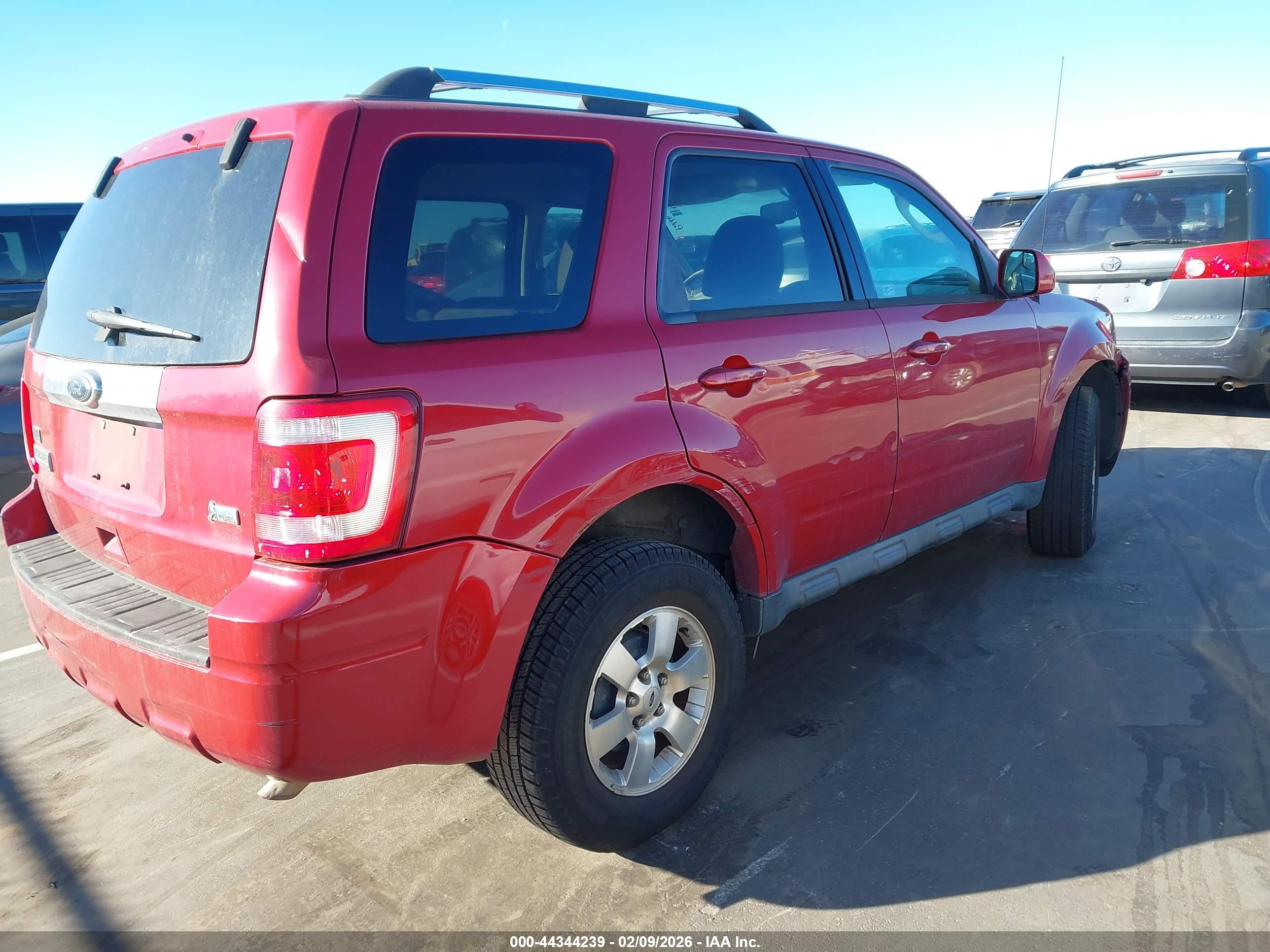 FORD ESCAPE image 4
