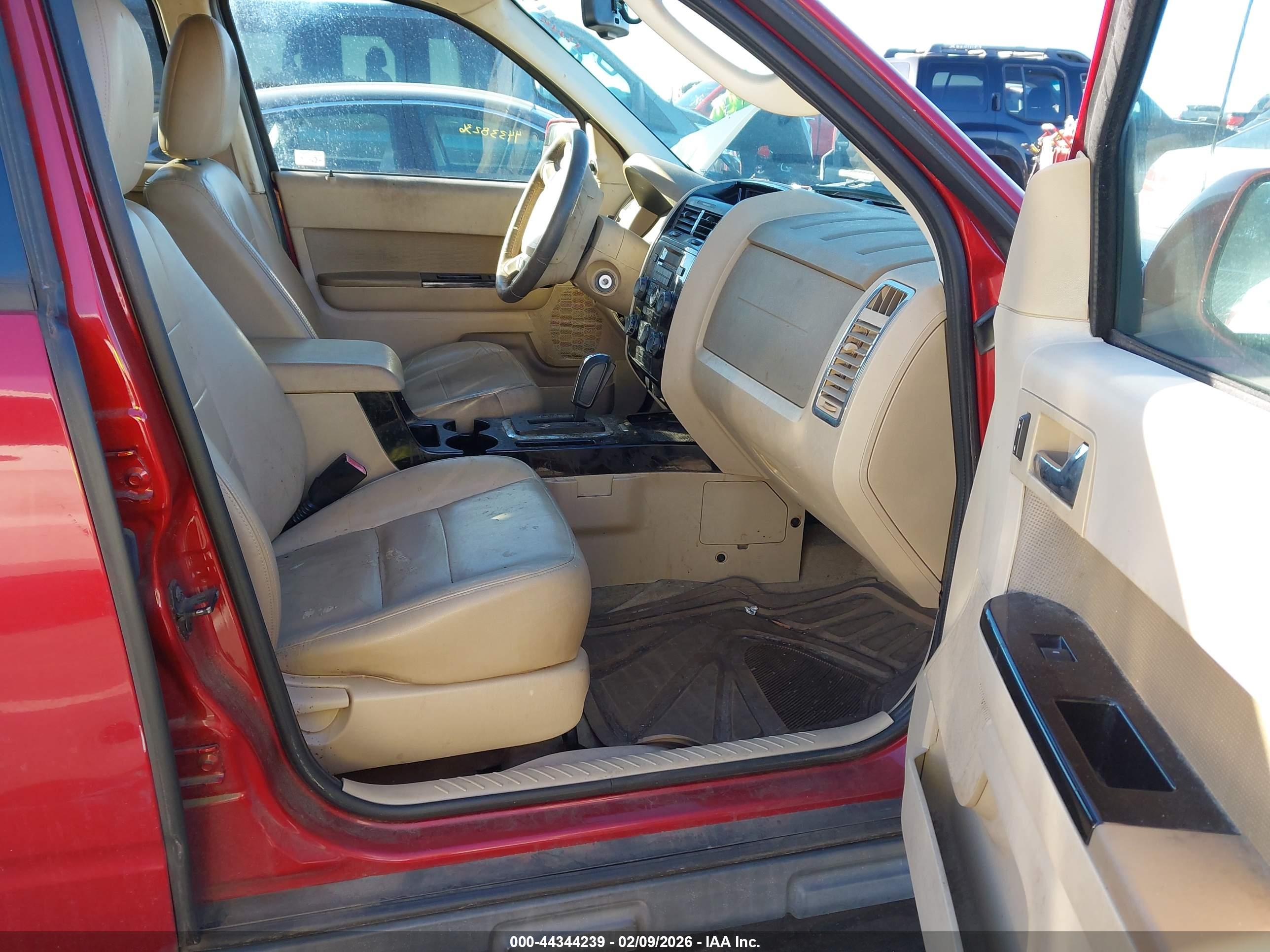 FORD ESCAPE image 5