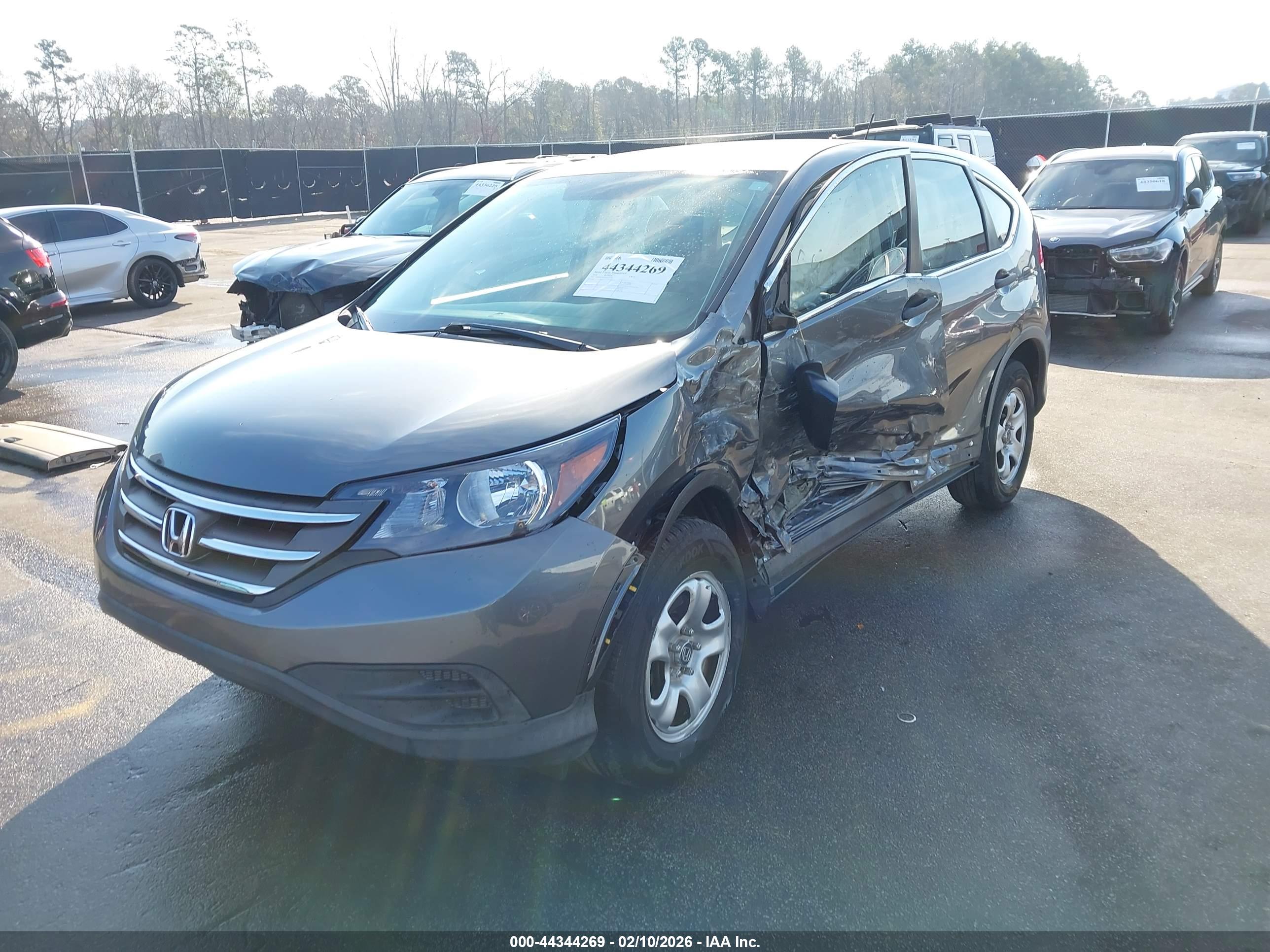 HONDA CR-V image 2