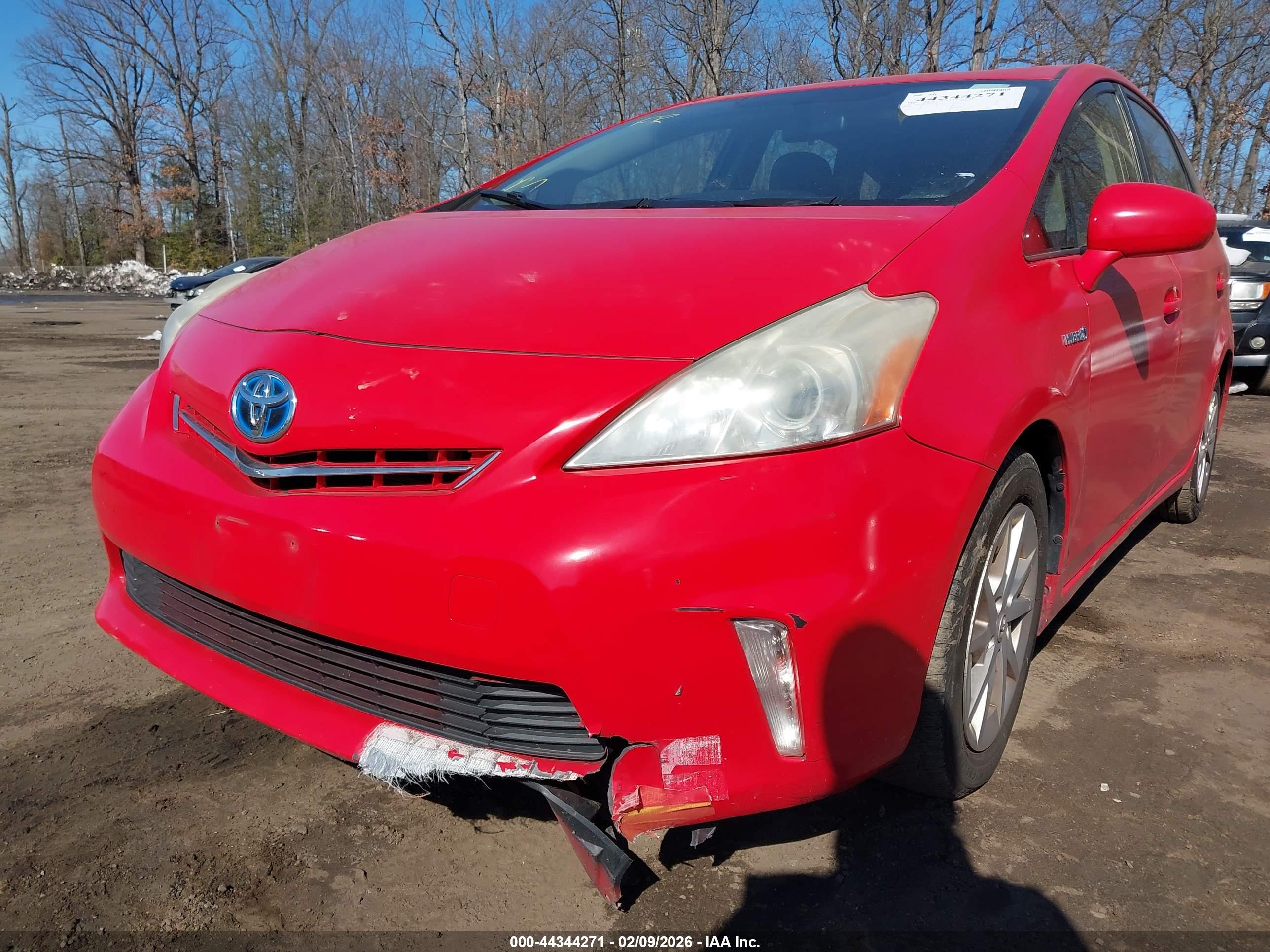 TOYOTA PRIUS image 6
