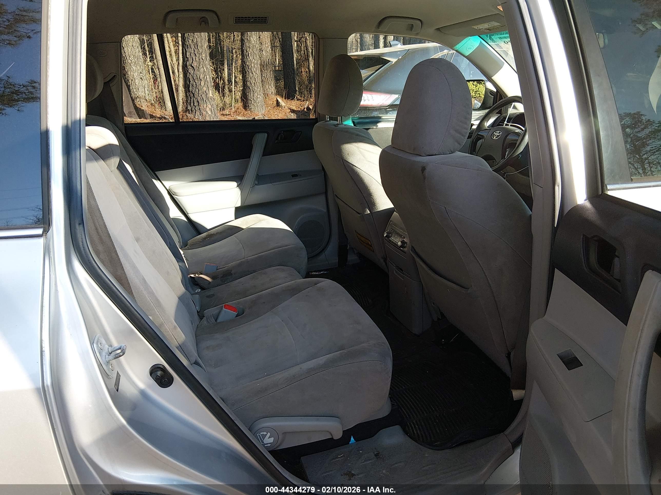 TOYOTA HIGHLANDER image 8