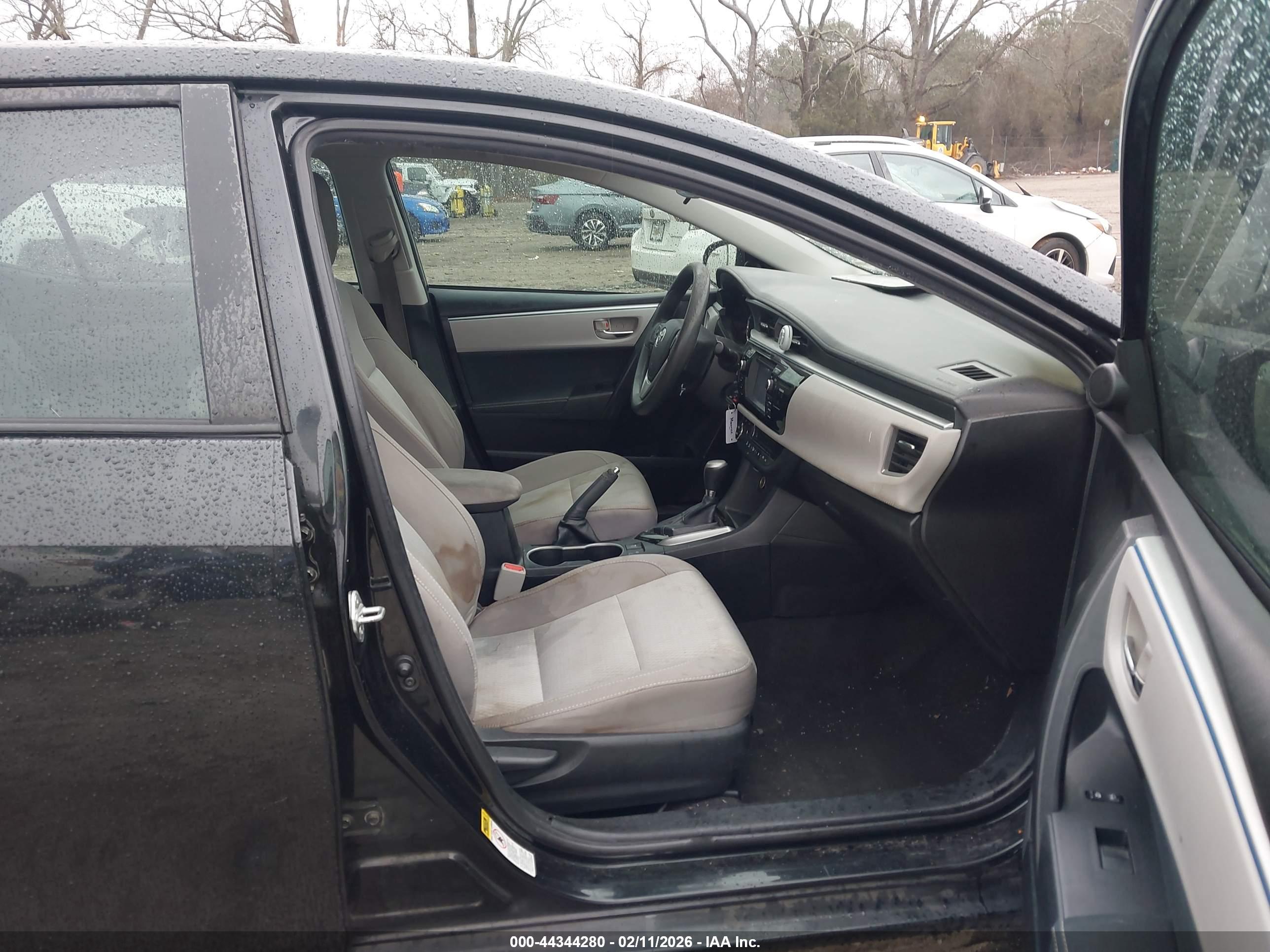 TOYOTA COROLLA image 5