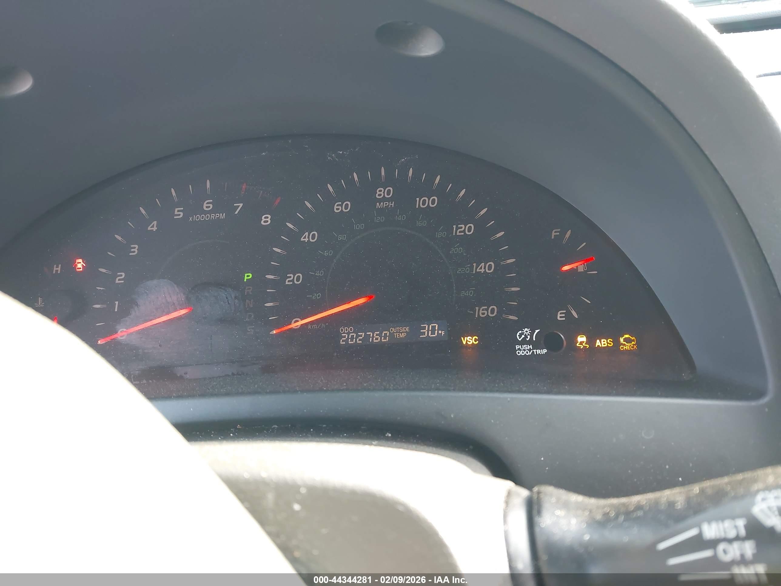 TOYOTA CAMRY image 7