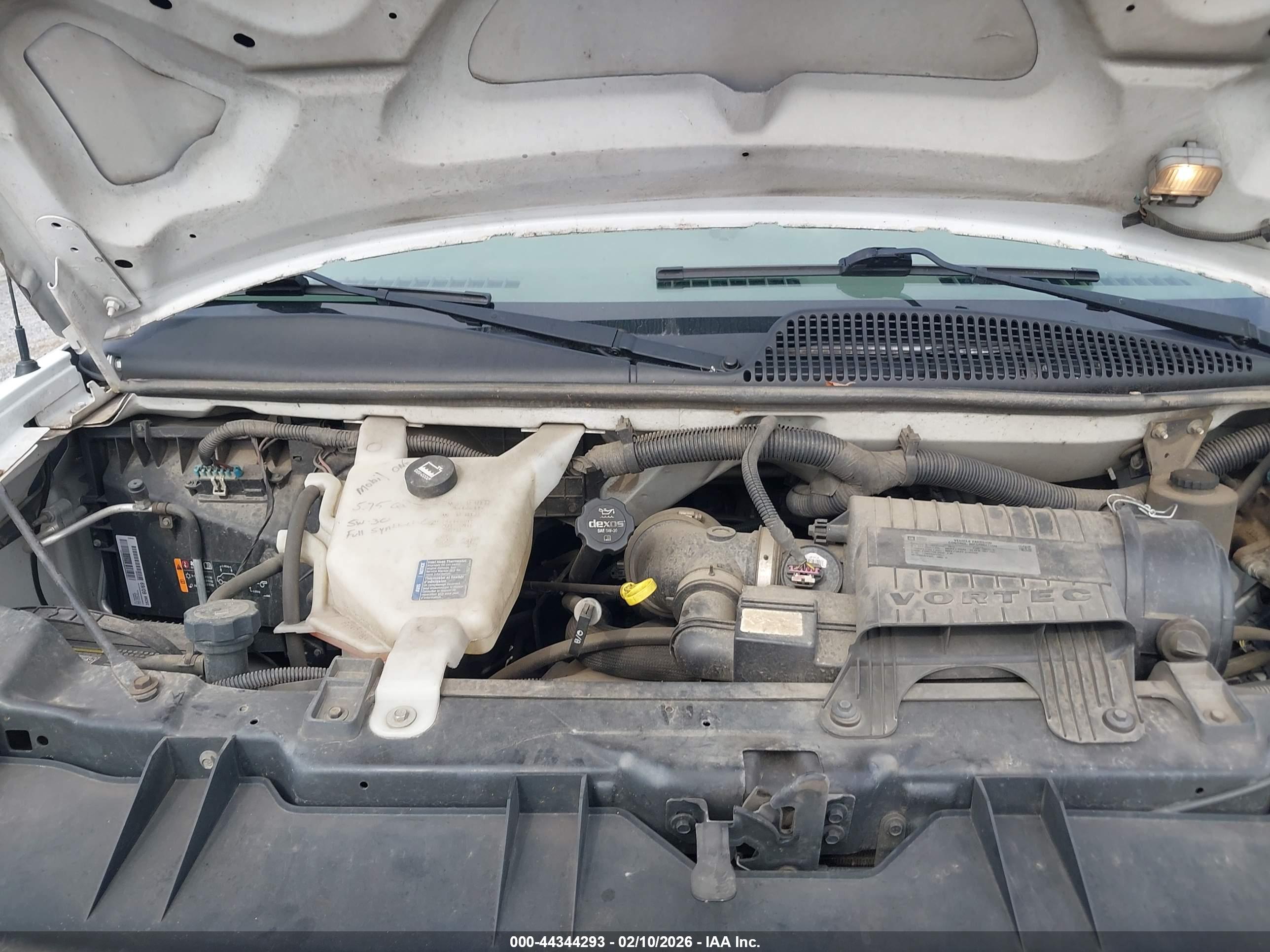 CHEVROLET EXPRESS image 10
