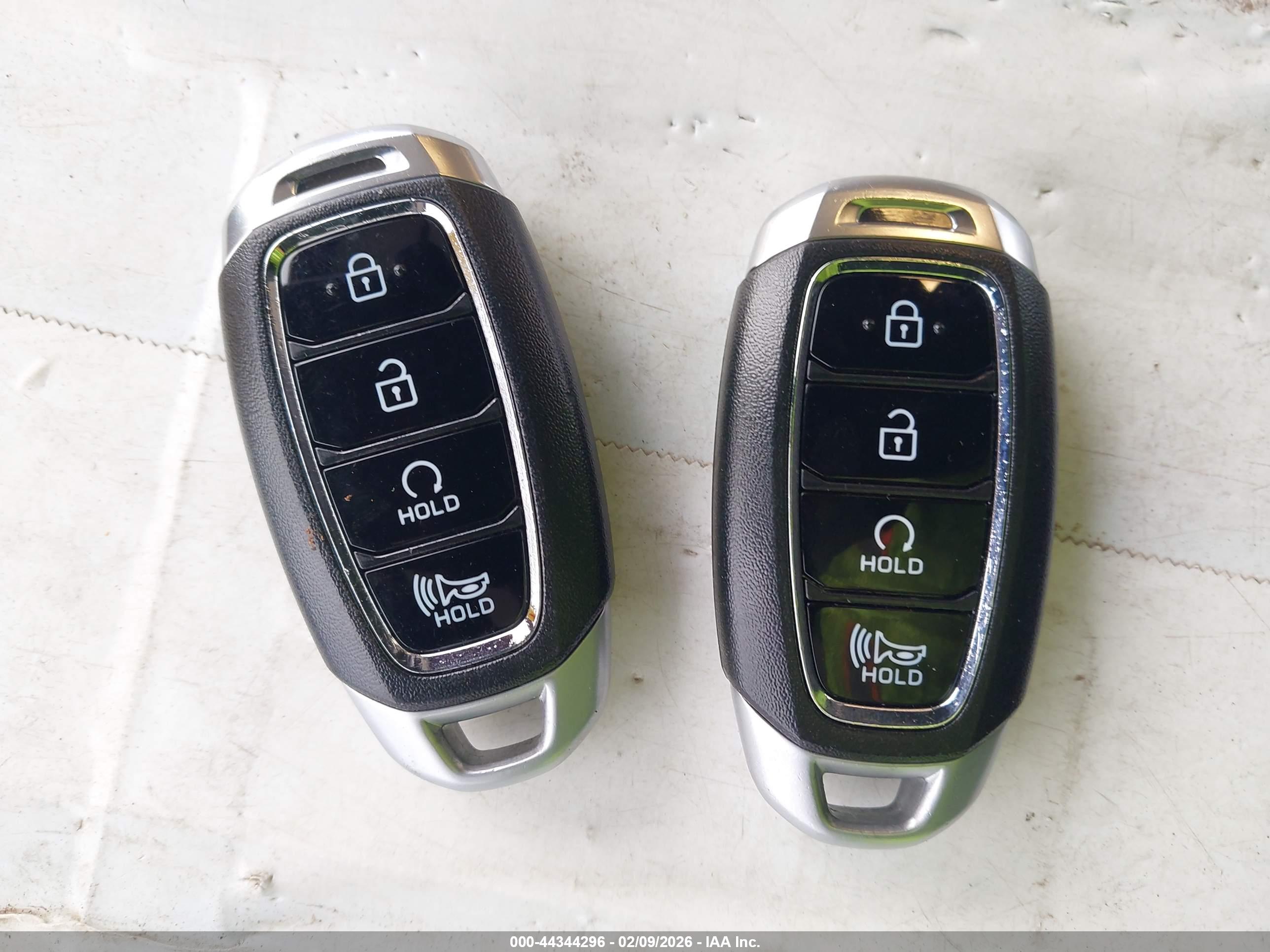 HYUNDAI KONA image 11