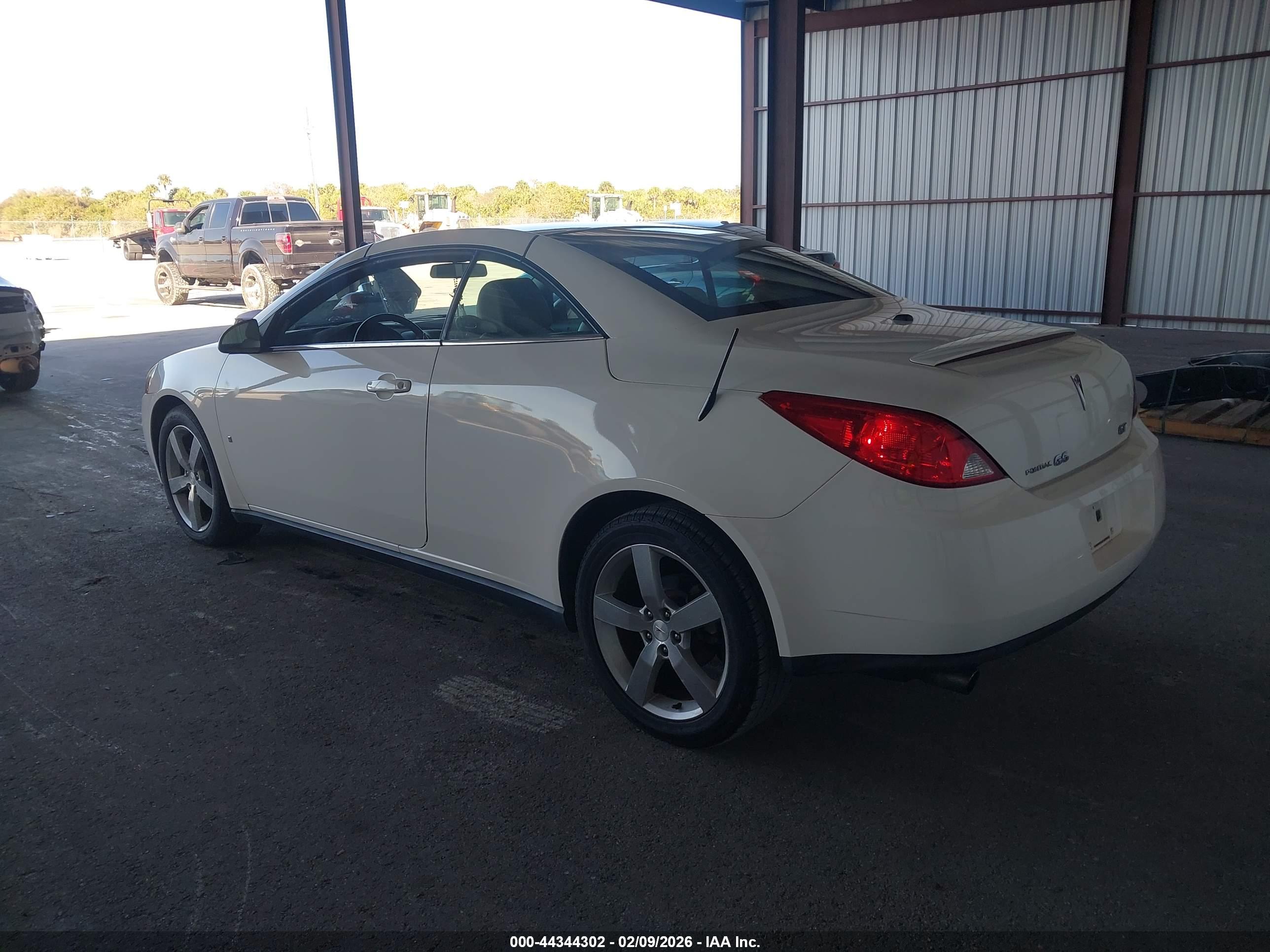 PONTIAC G6 image 3