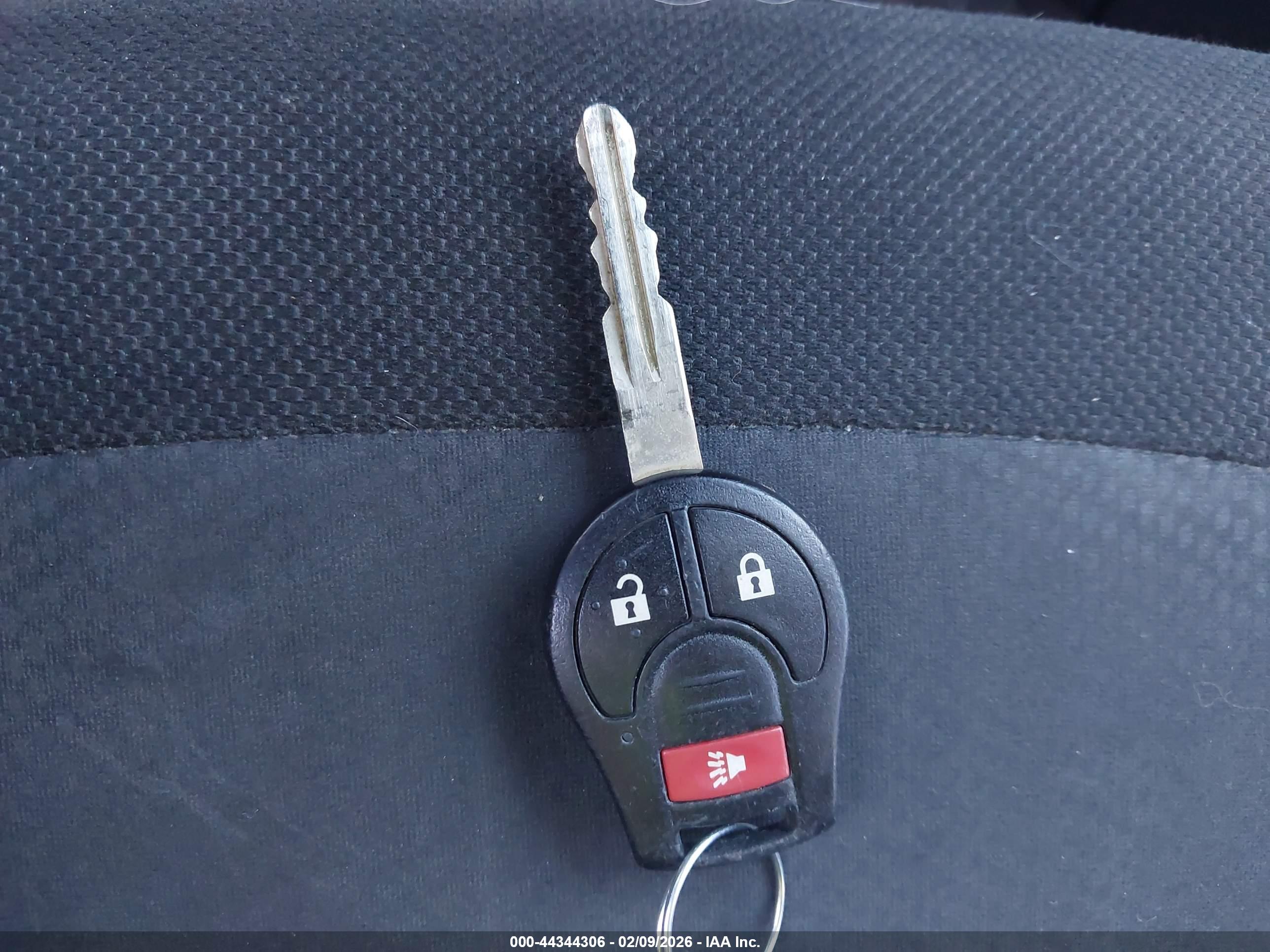 NISSAN ROGUE image 11