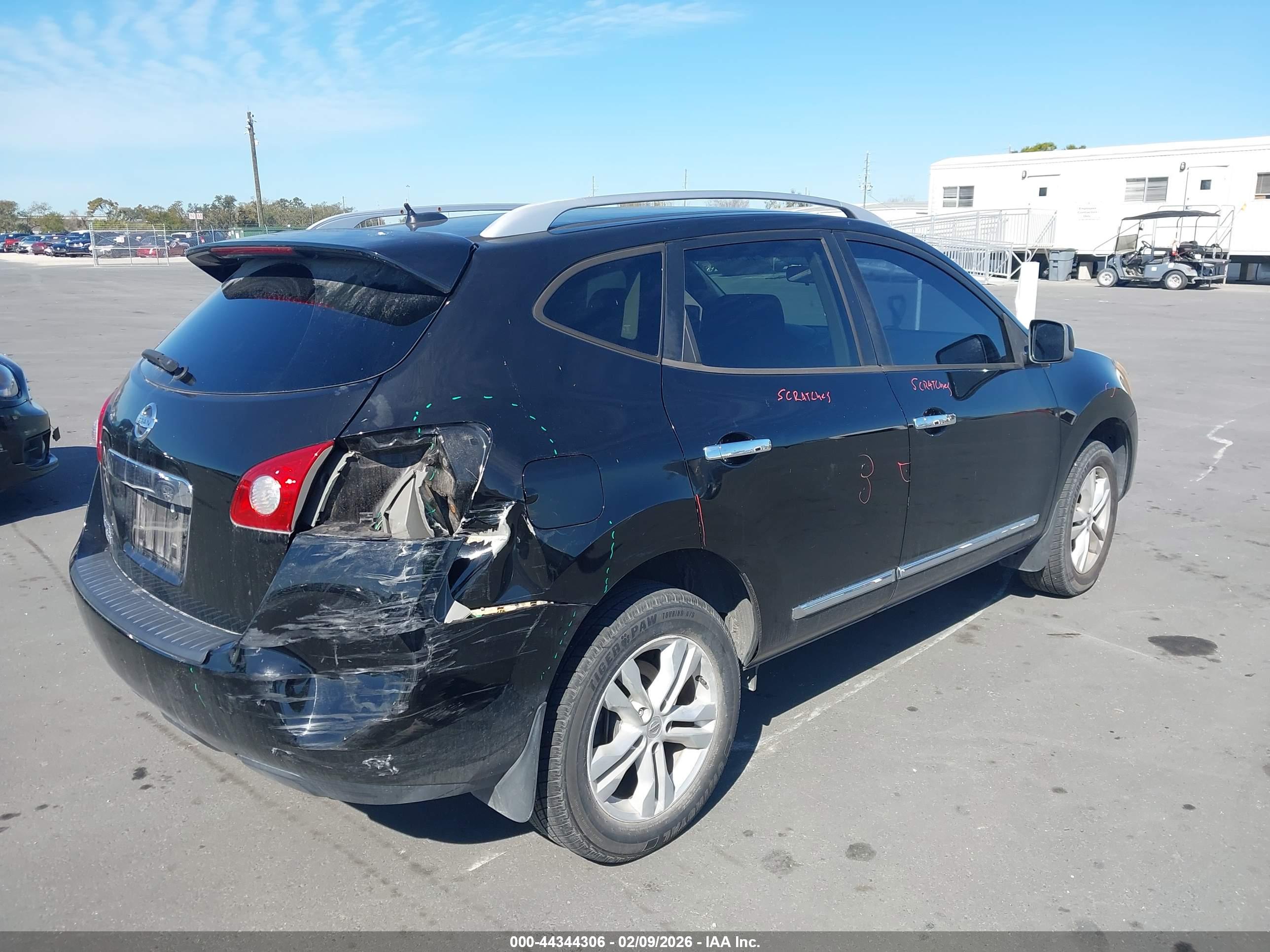 NISSAN ROGUE image 4
