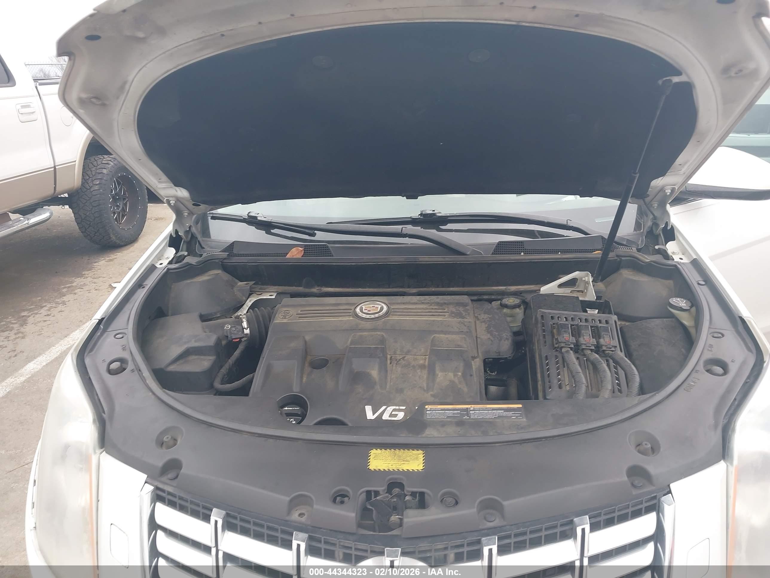 CADILLAC SRX image 10