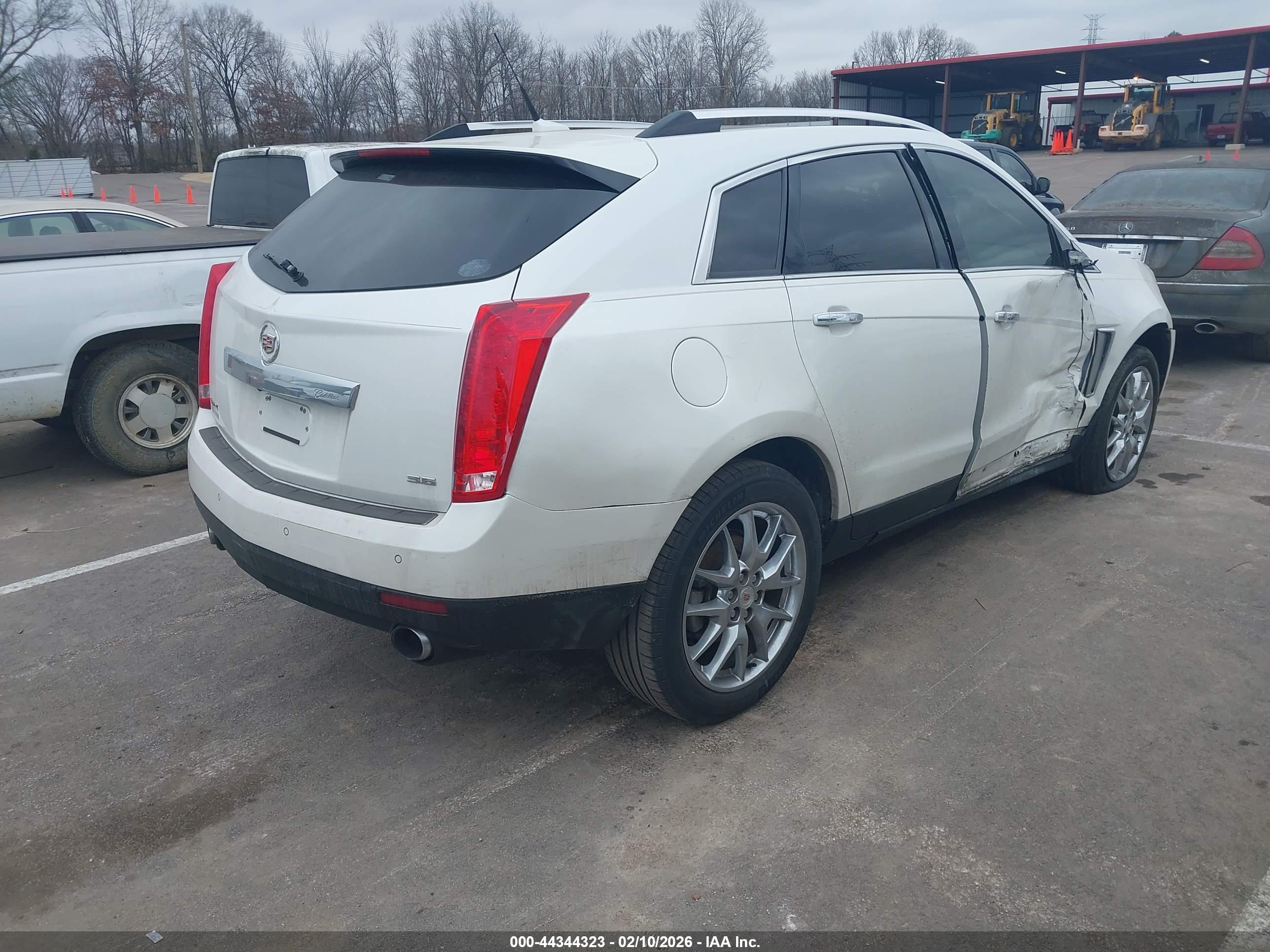 CADILLAC SRX image 4