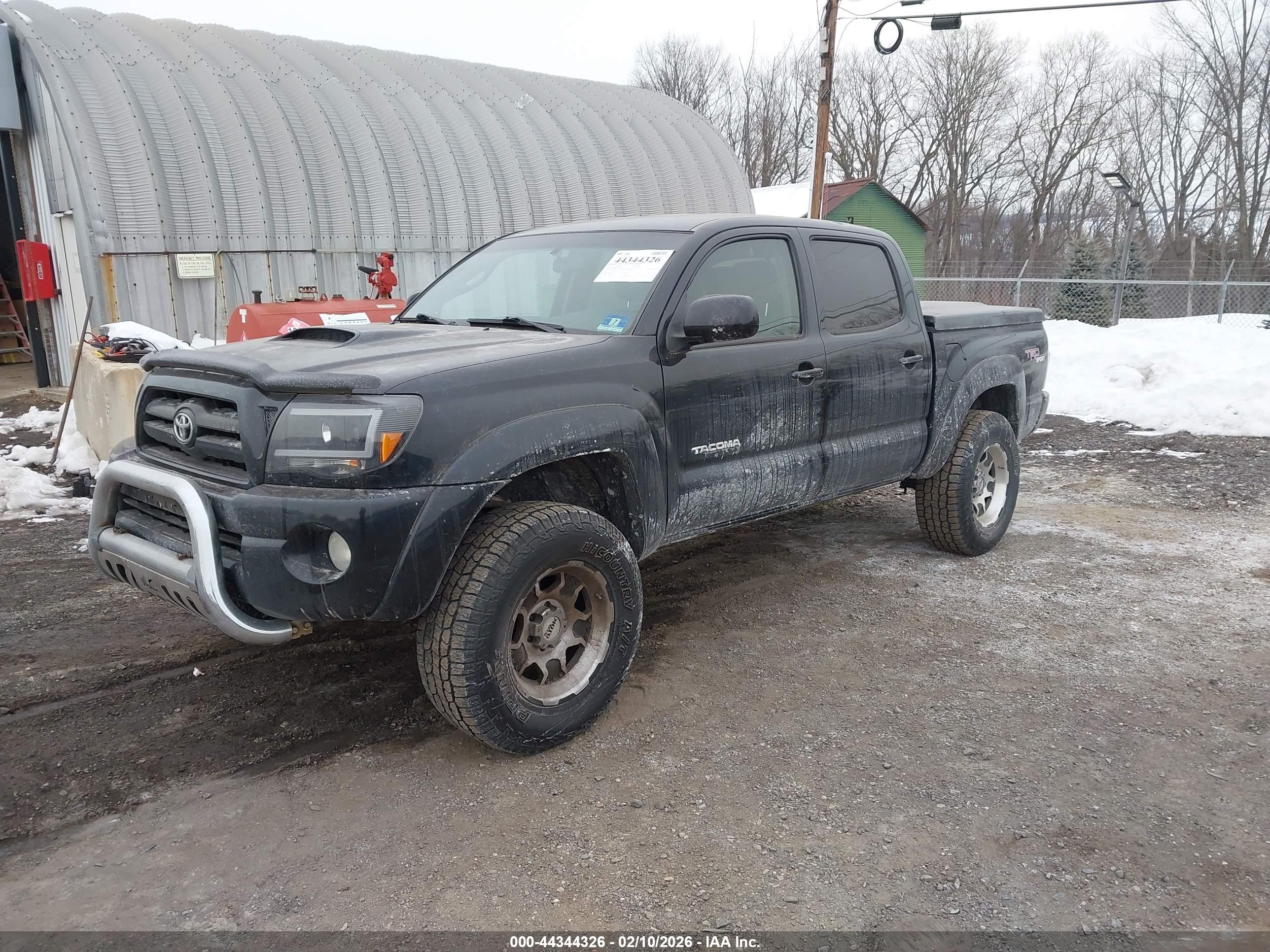TOYOTA TACOMA image 2