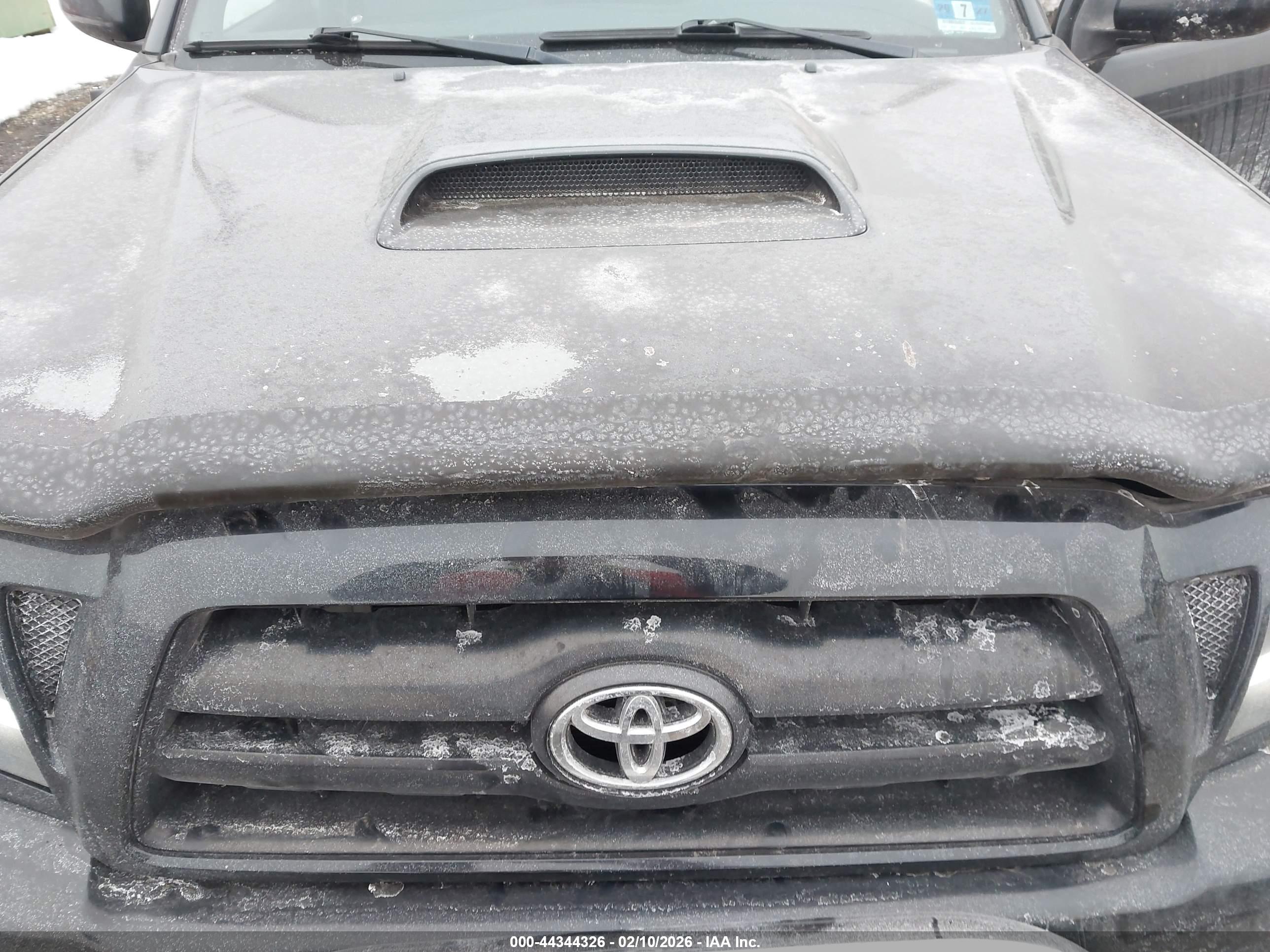 TOYOTA TACOMA image 6